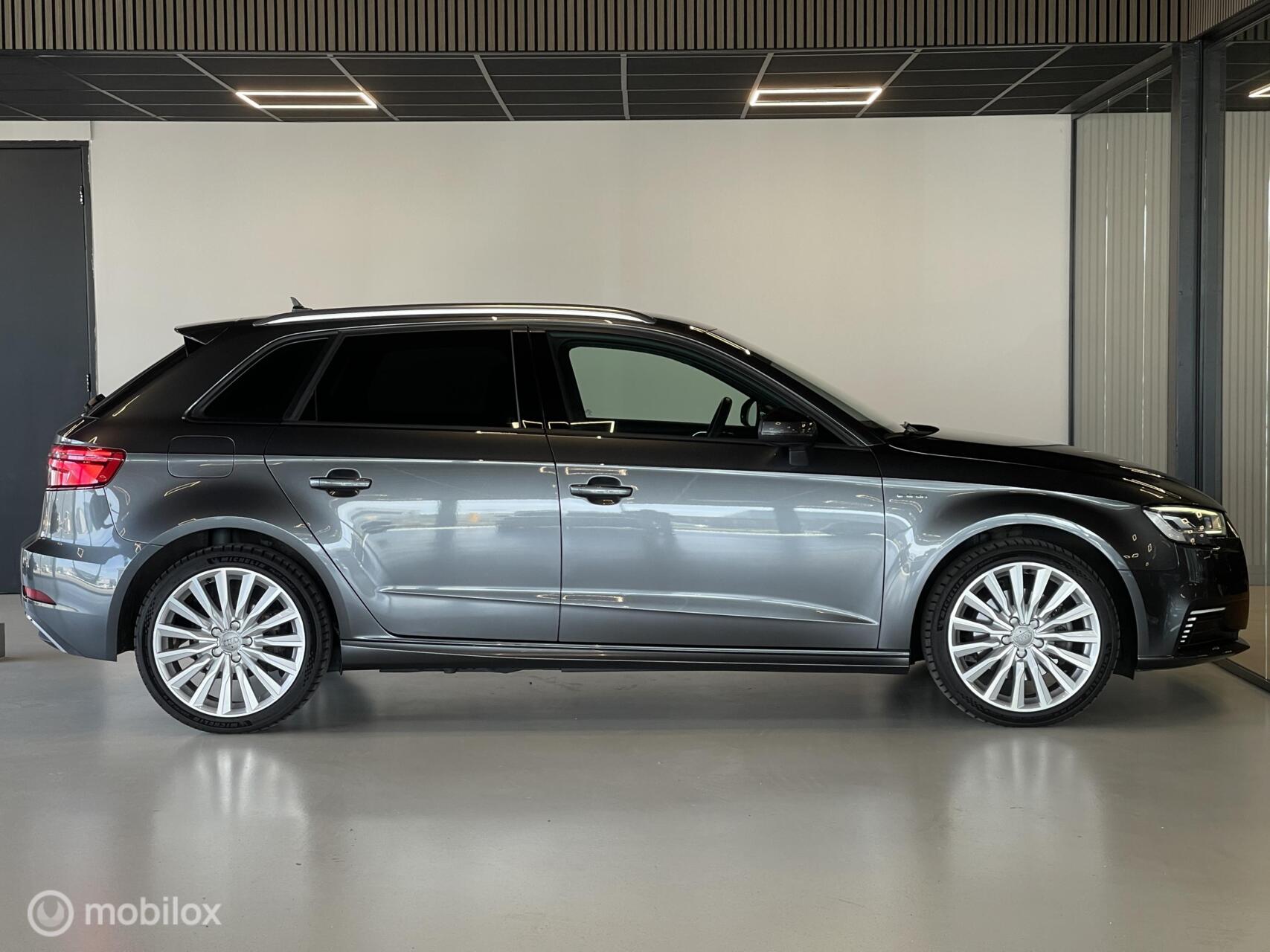 Foto van Audi A3 Sportback E-tron