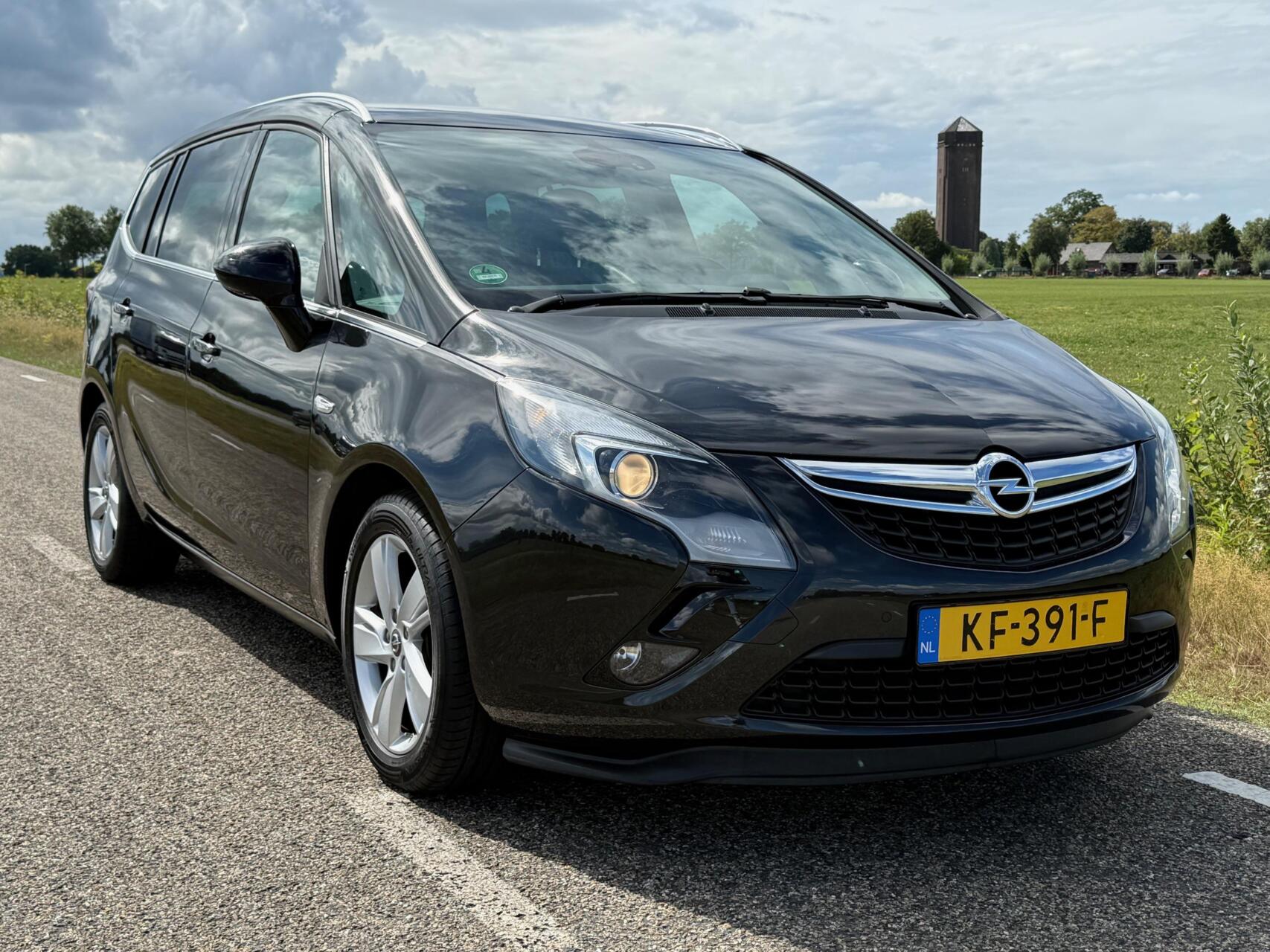 Foto van Opel Zafira Tourer