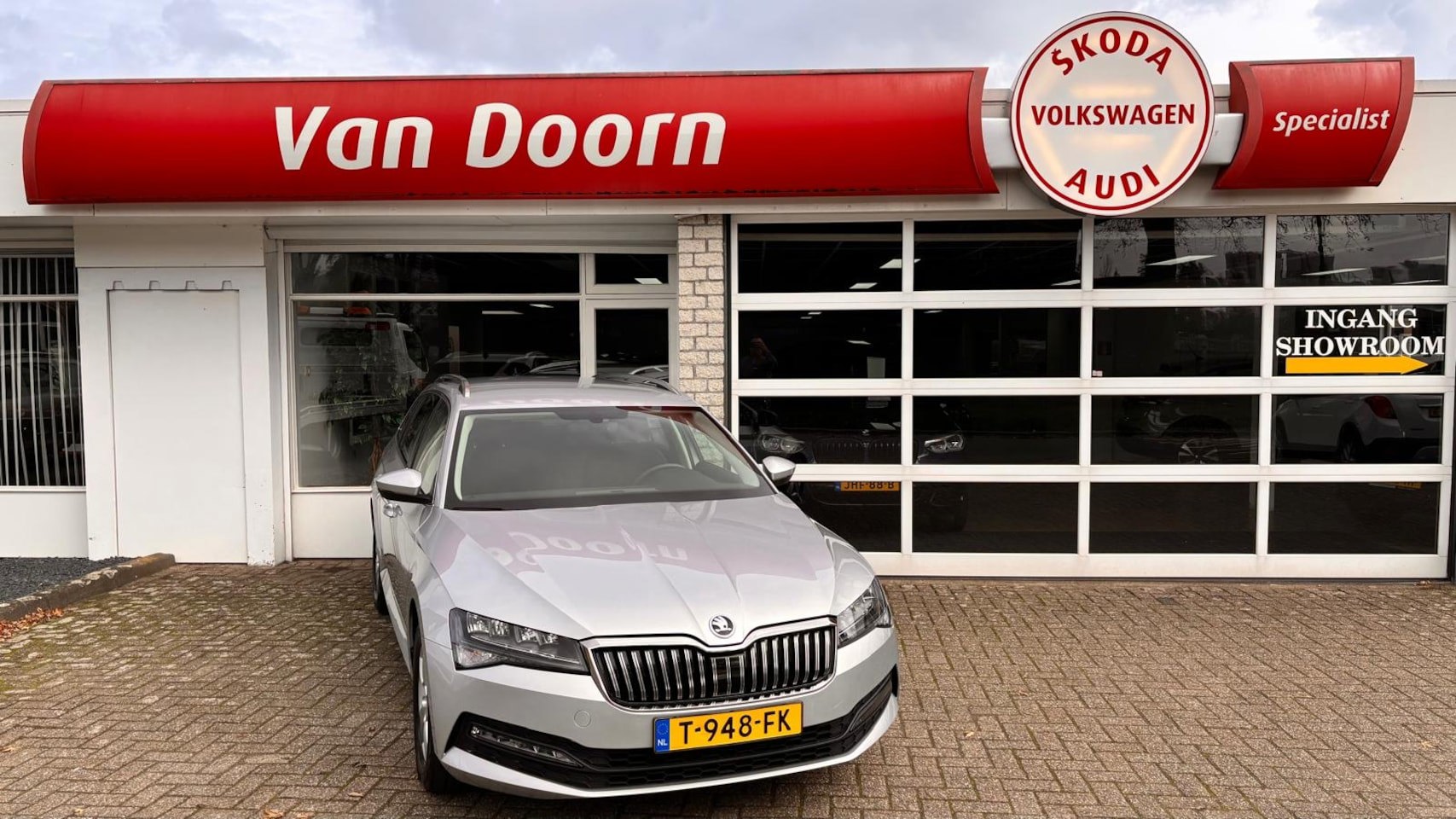 Skoda Superb Combi 1.5 TSI ACT Business Edition 2023 - voorkant