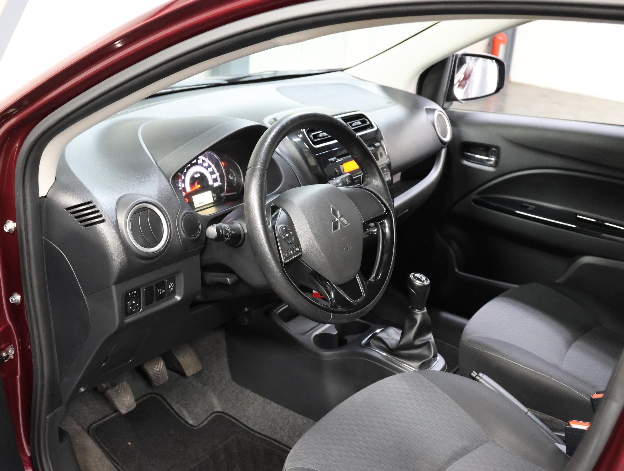 Foto van Mitsubishi Mitsubishi Space Star