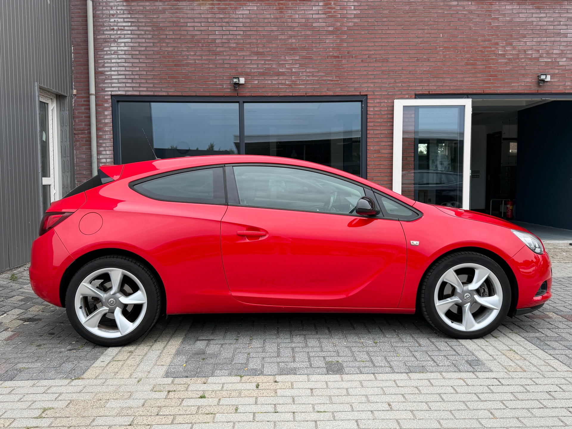 Foto van Opel Astra GTC