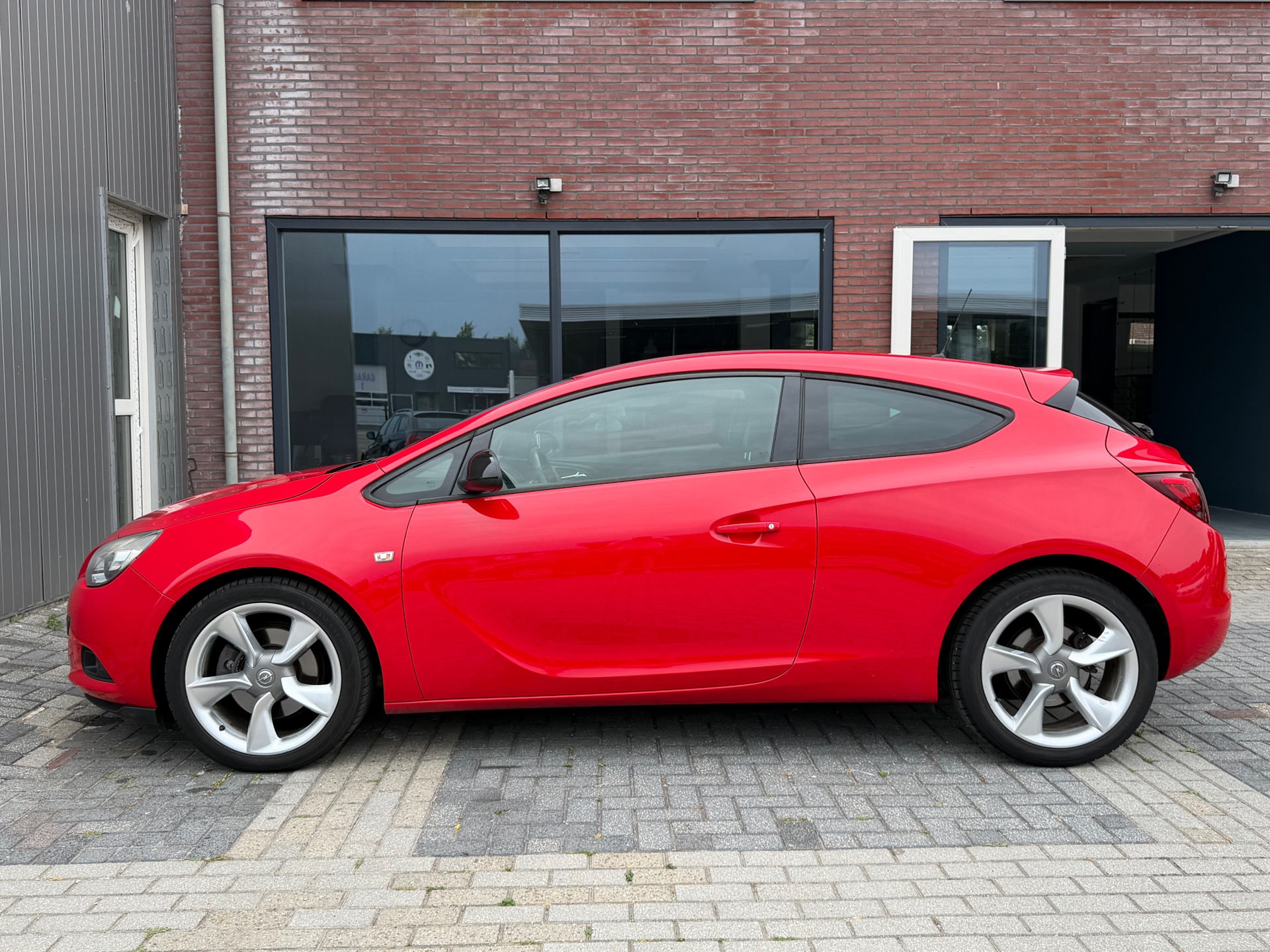 Foto van Opel Astra GTC