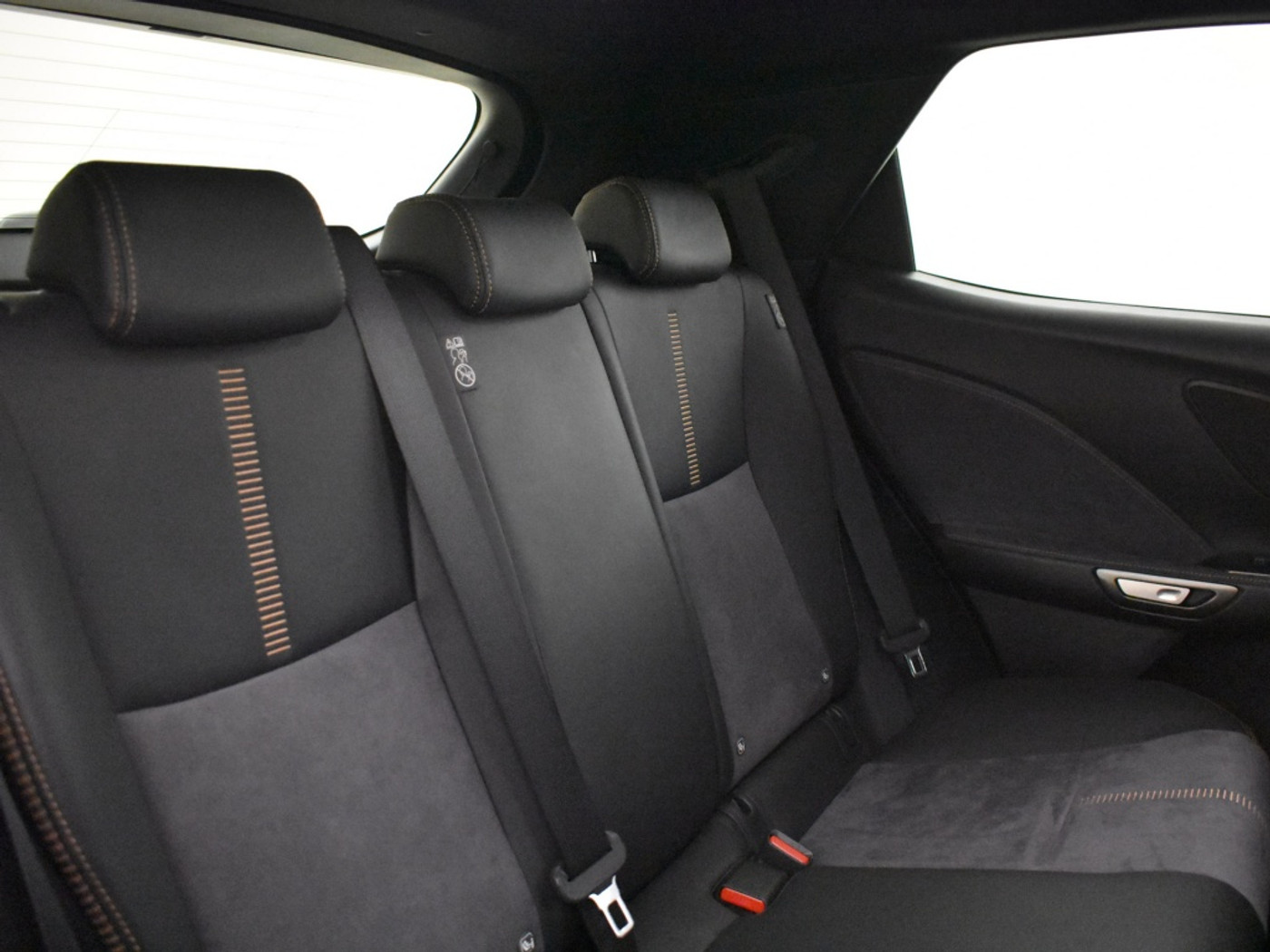 Foto van Lexus Lexus LBX