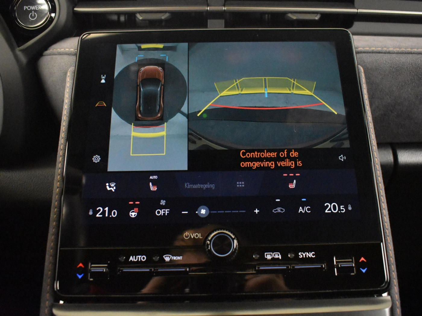 Foto van Lexus Lexus LBX