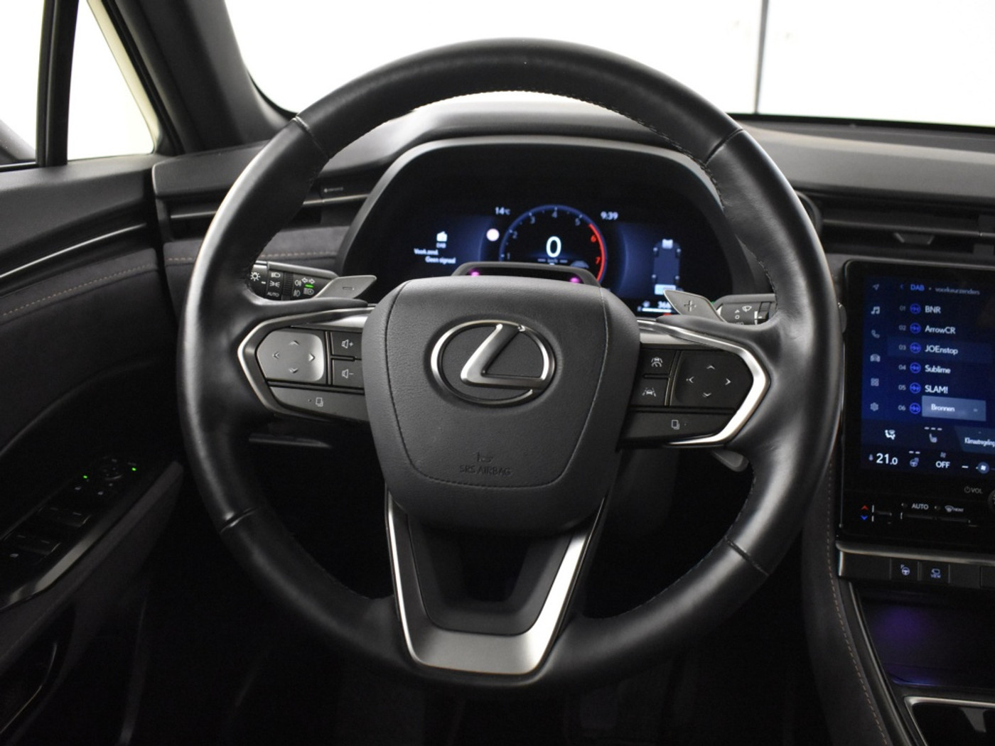 Foto van Lexus Lexus LBX