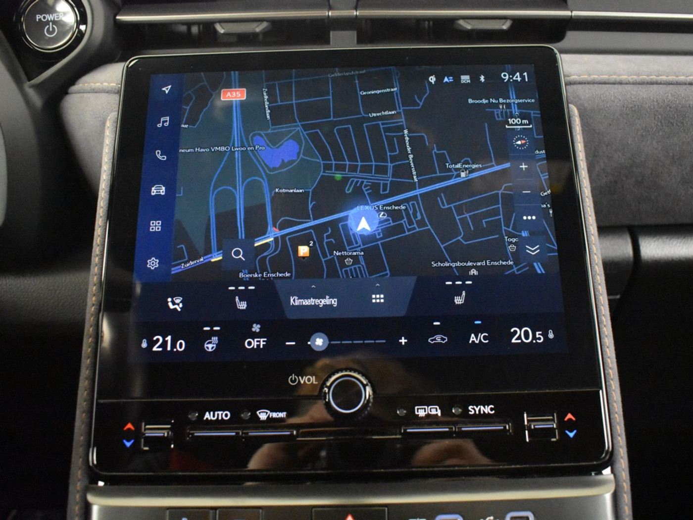 Foto van Lexus Lexus LBX