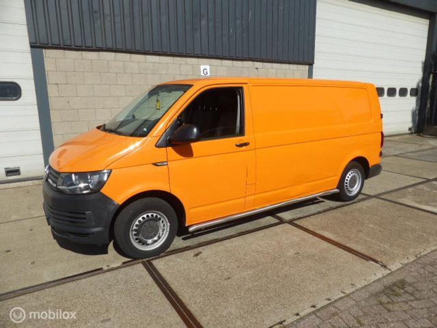 Volkswagen Transporter 2.0 TDI L2H1 Comfortline 2017 - voorkant