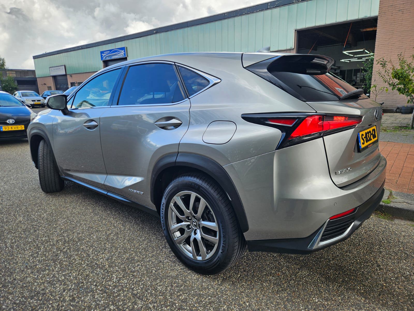 Foto van Lexus Lexus Nx300h