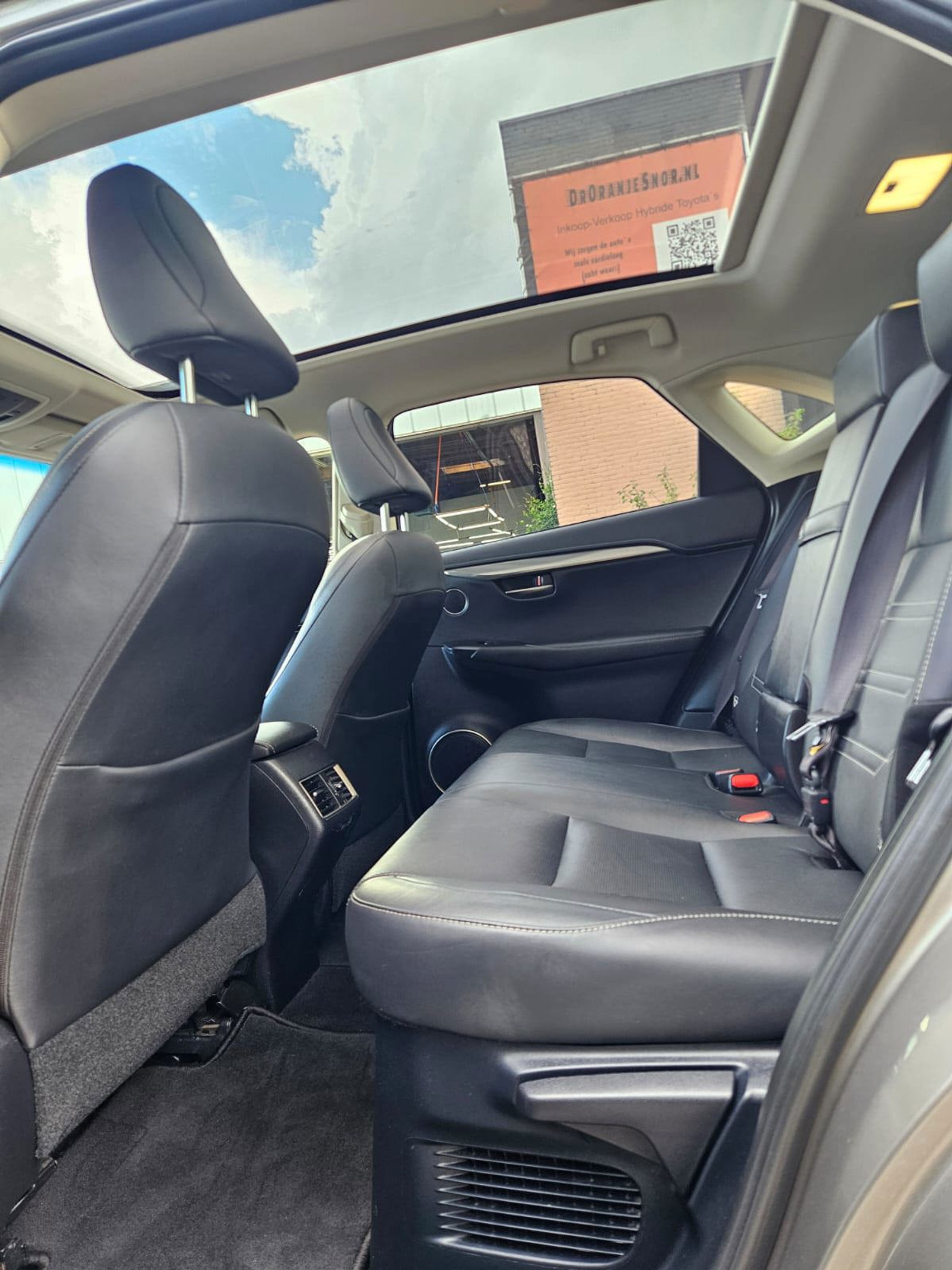 Foto van Lexus Lexus Nx300h