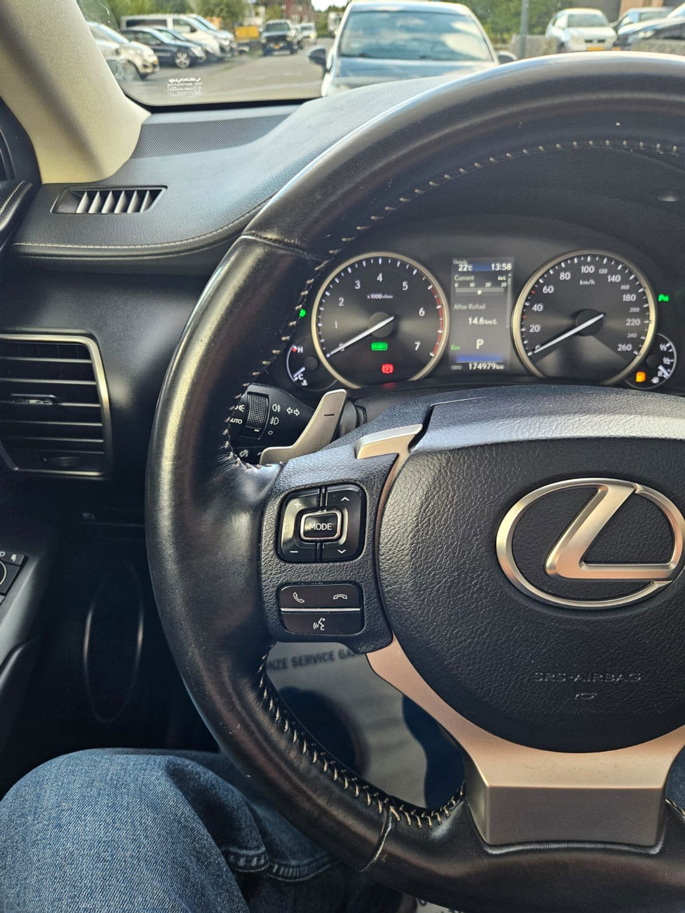 Foto van Lexus Lexus Nx300h