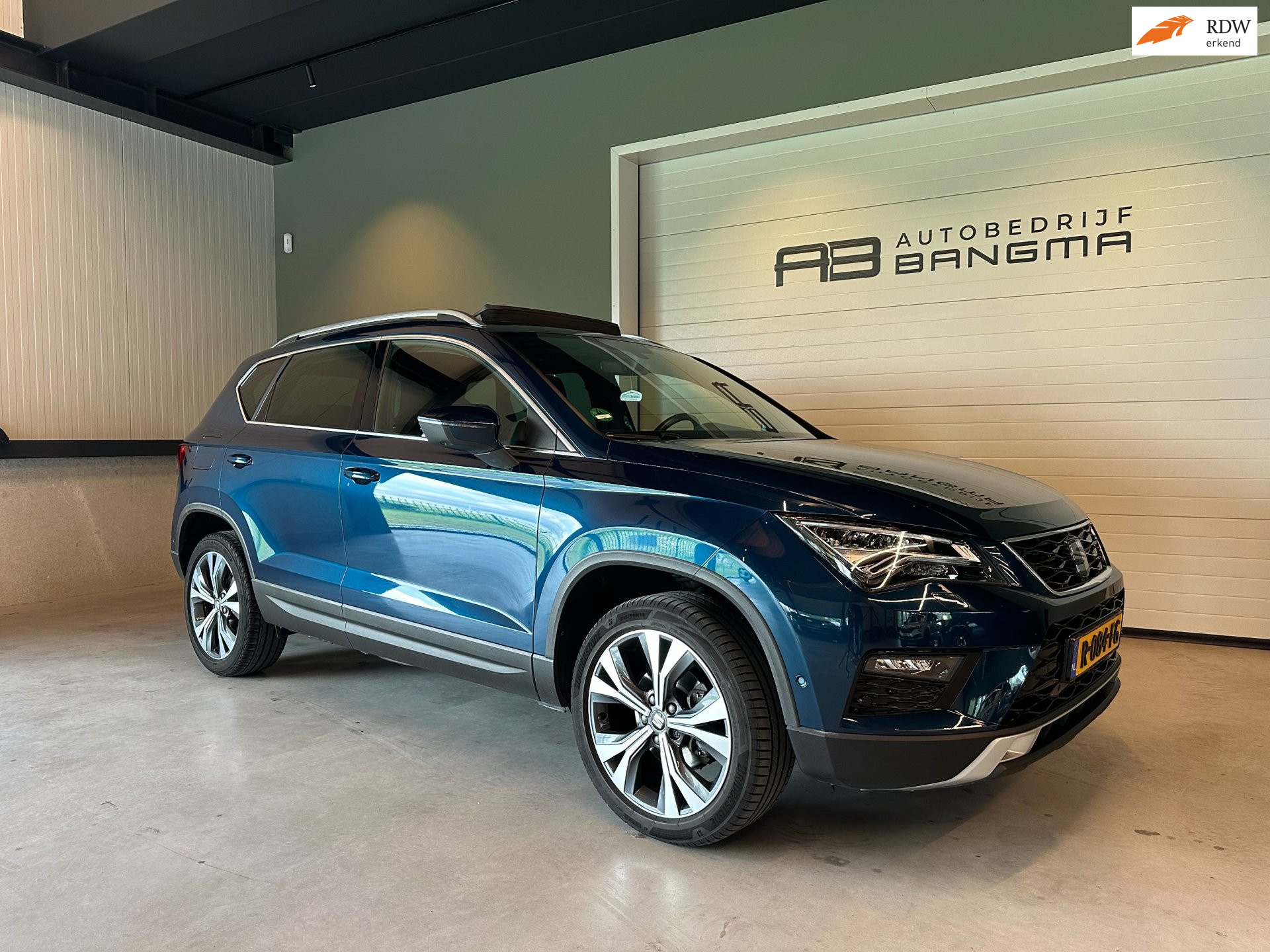 Seat Ateca 1.5 TSI AUTOMAAT XCELENNCE BUSINESS INTENSE/CLIMA AIRCO/NAVIGATIE/CRUISE CONTROL/LM-VELGEN/ISOFIX/APPLE CARPLAY+ANDROID 2018 - voorkant