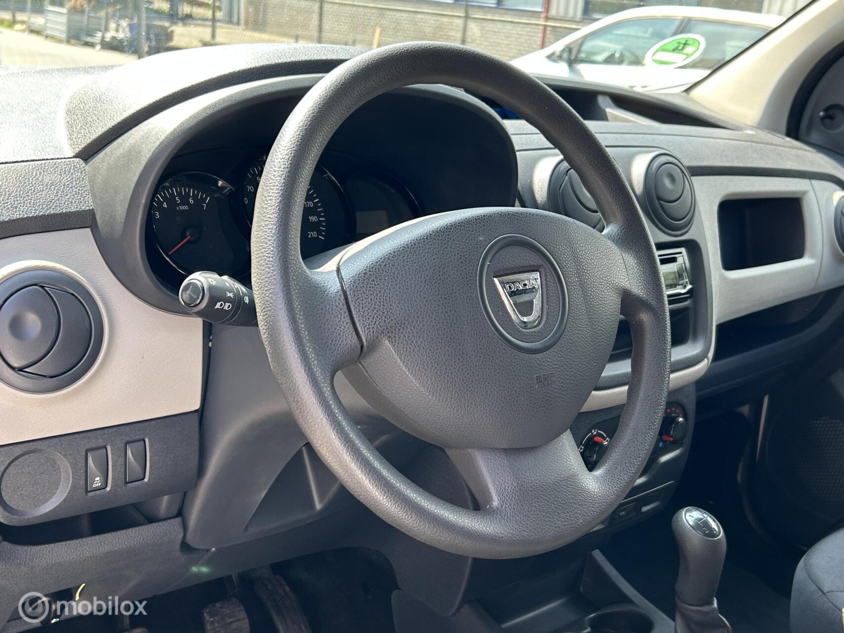 Foto van Dacia Dokker