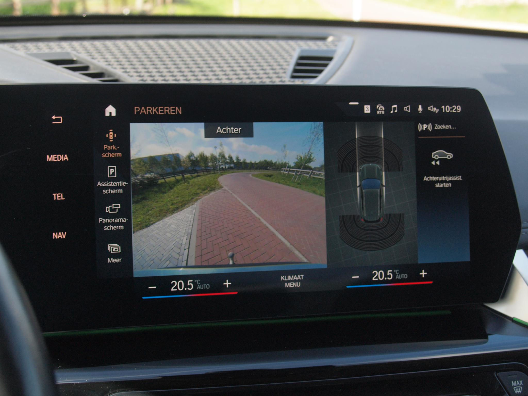 Foto van BMW X1 sDrive 18i