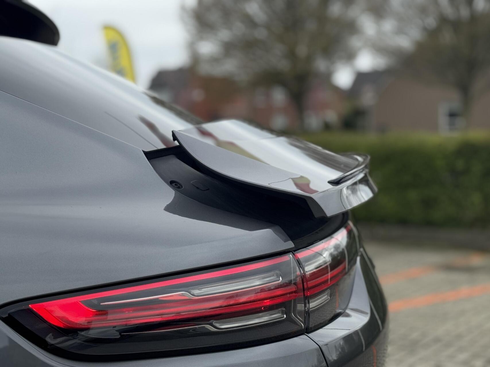 Foto van Porsche Cayenne E-hybrid