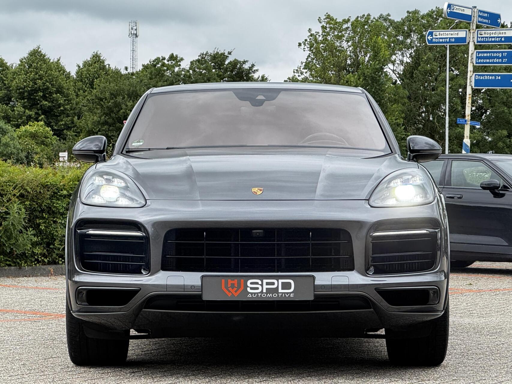 Foto van Porsche Cayenne E-hybrid
