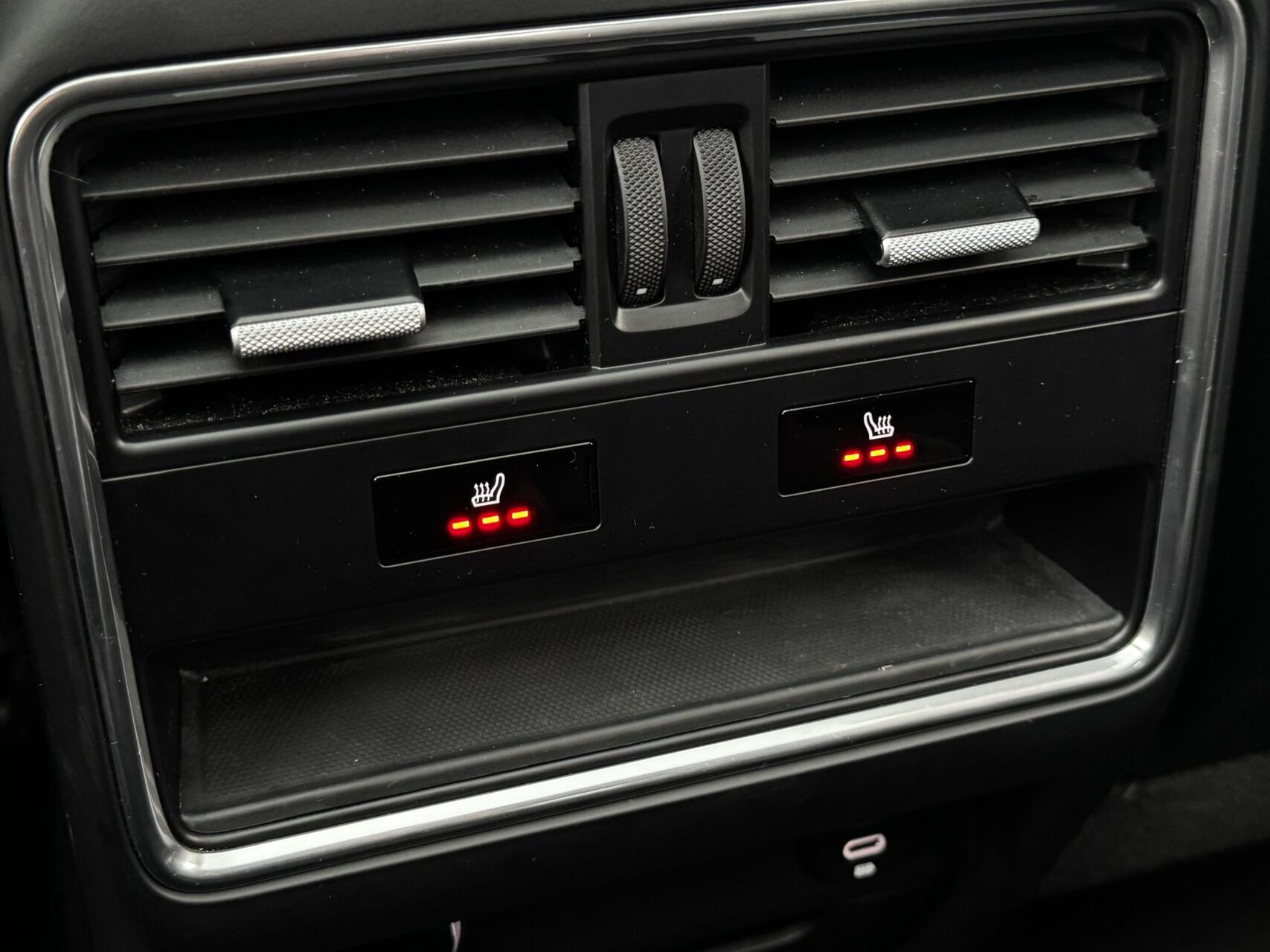 Foto van Porsche Cayenne E-hybrid