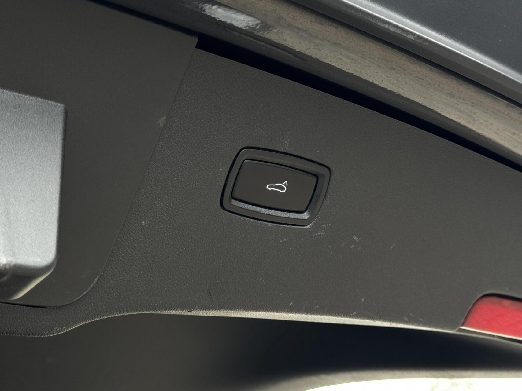 Foto van Porsche Cayenne E-hybrid