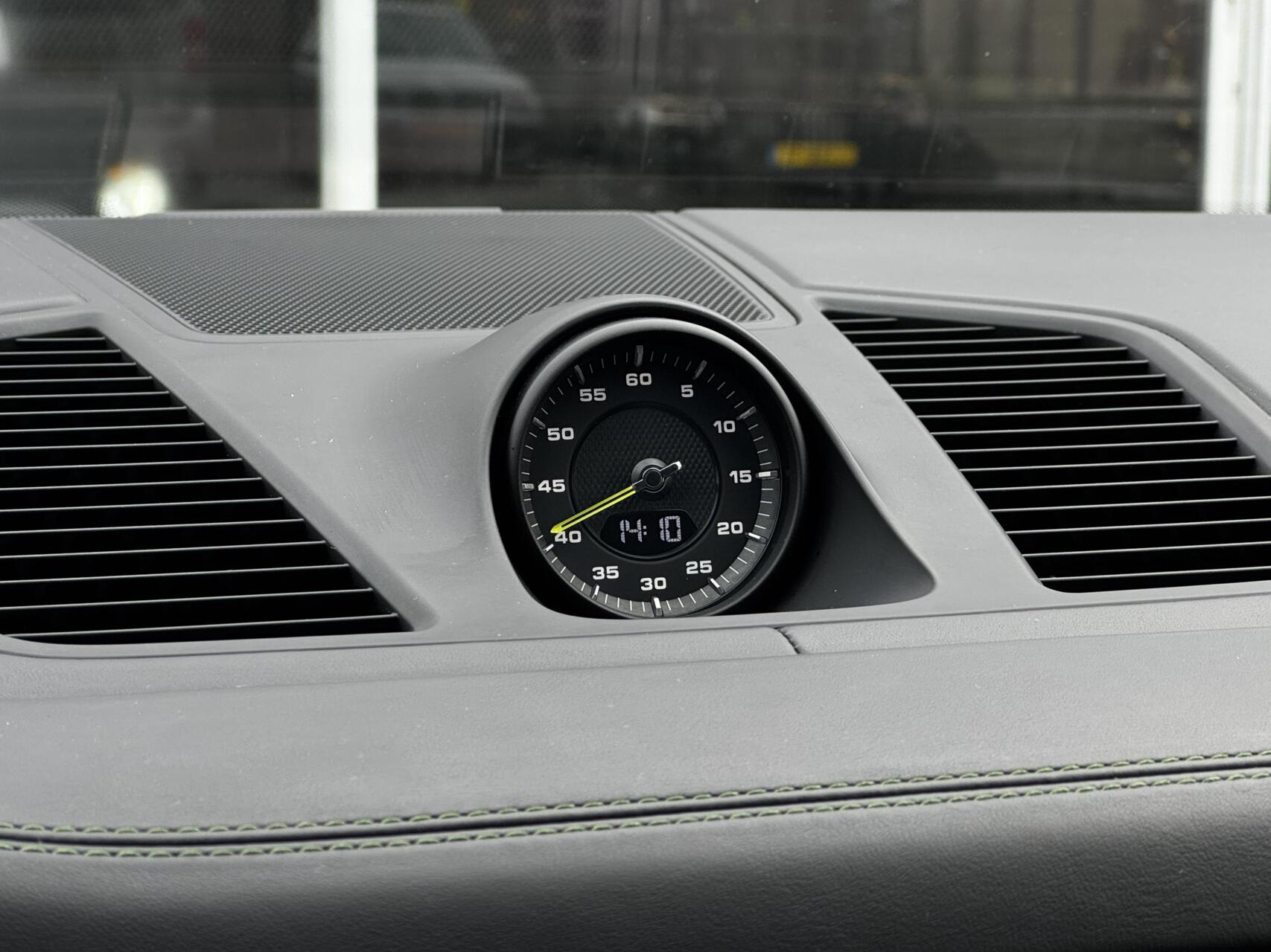 Foto van Porsche Cayenne E-hybrid