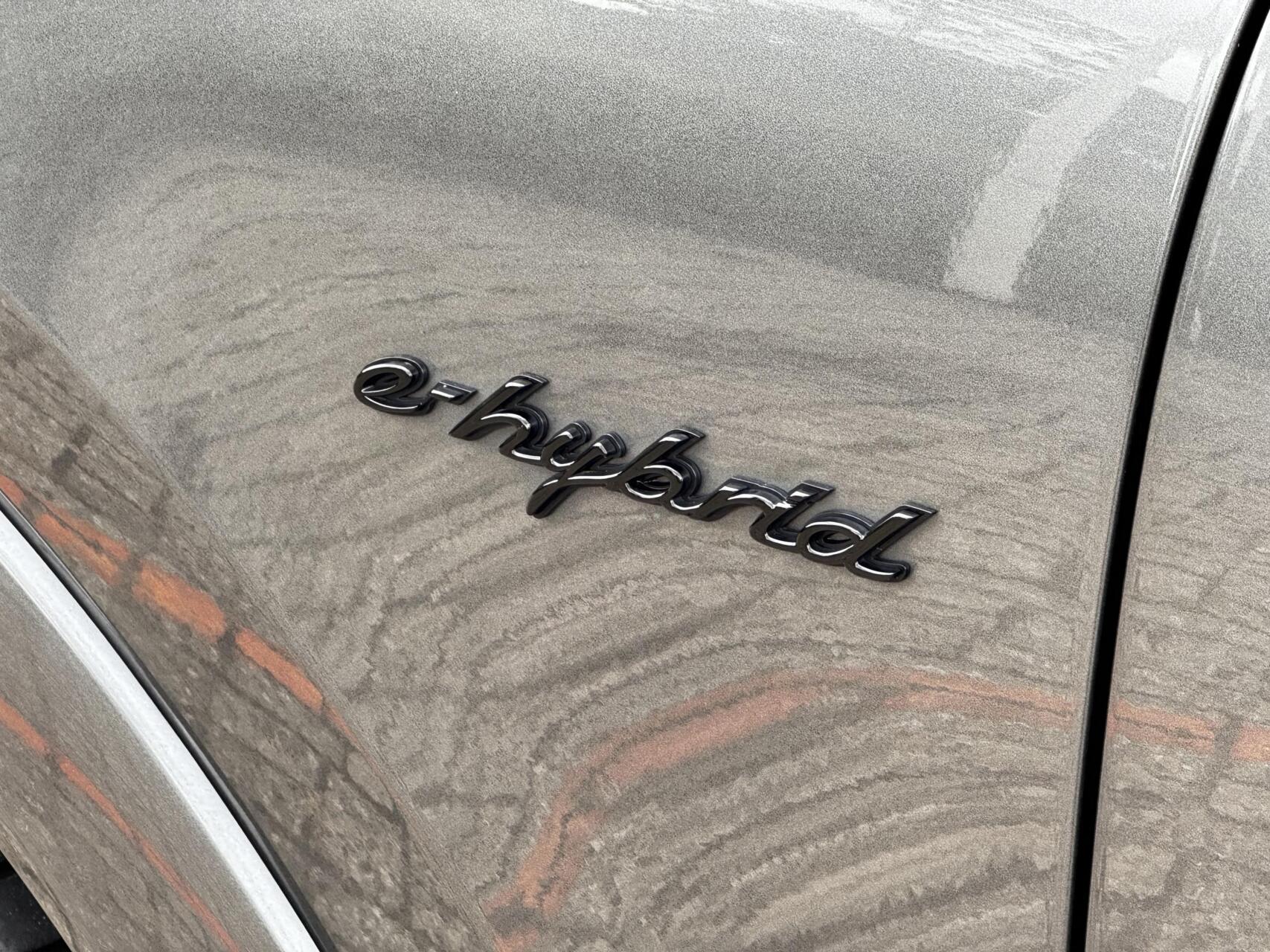 Foto van Porsche Cayenne E-hybrid