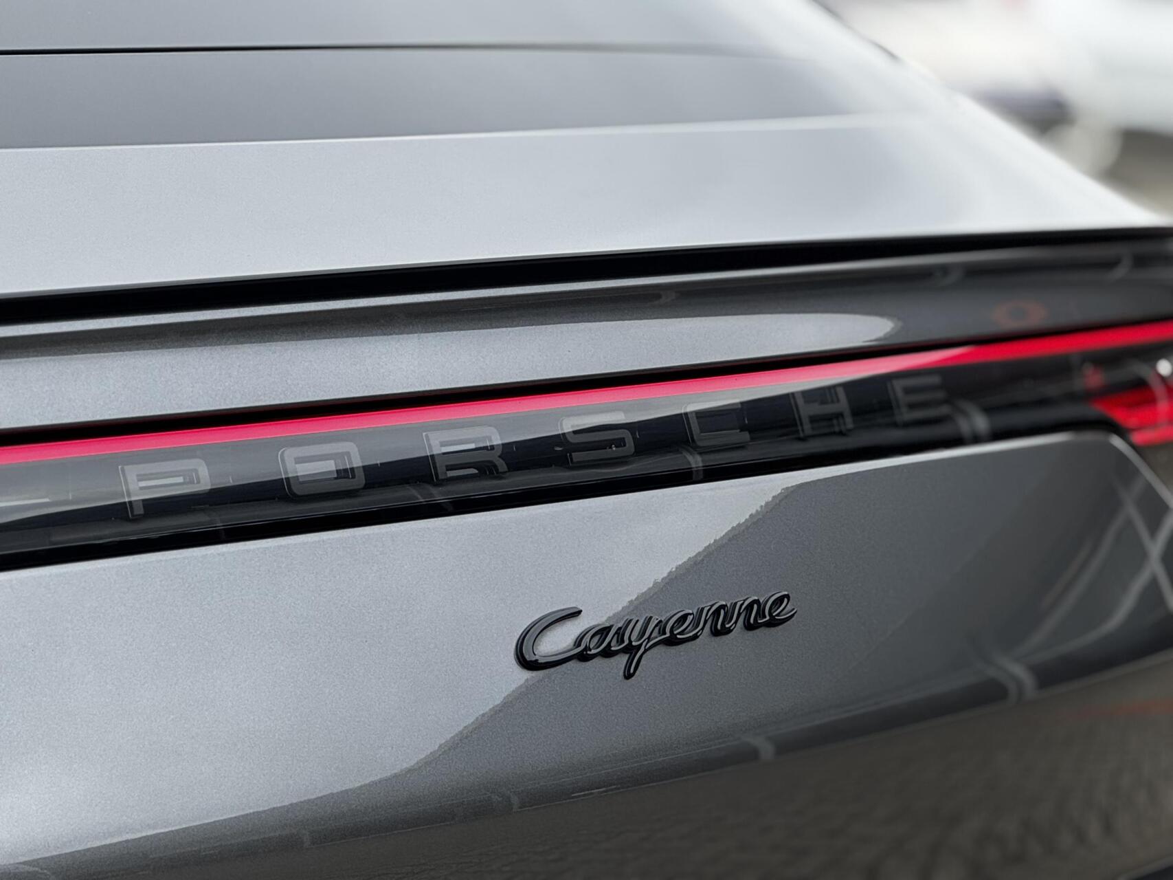 Foto van Porsche Cayenne E-hybrid