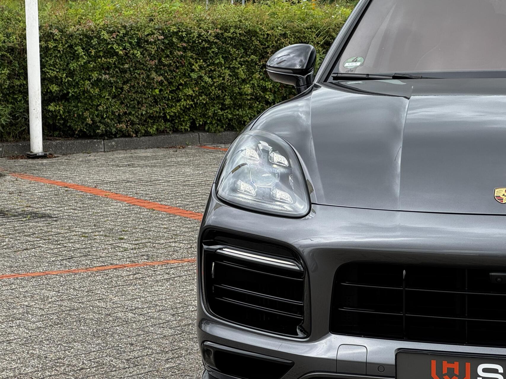 Foto van Porsche Cayenne E-hybrid