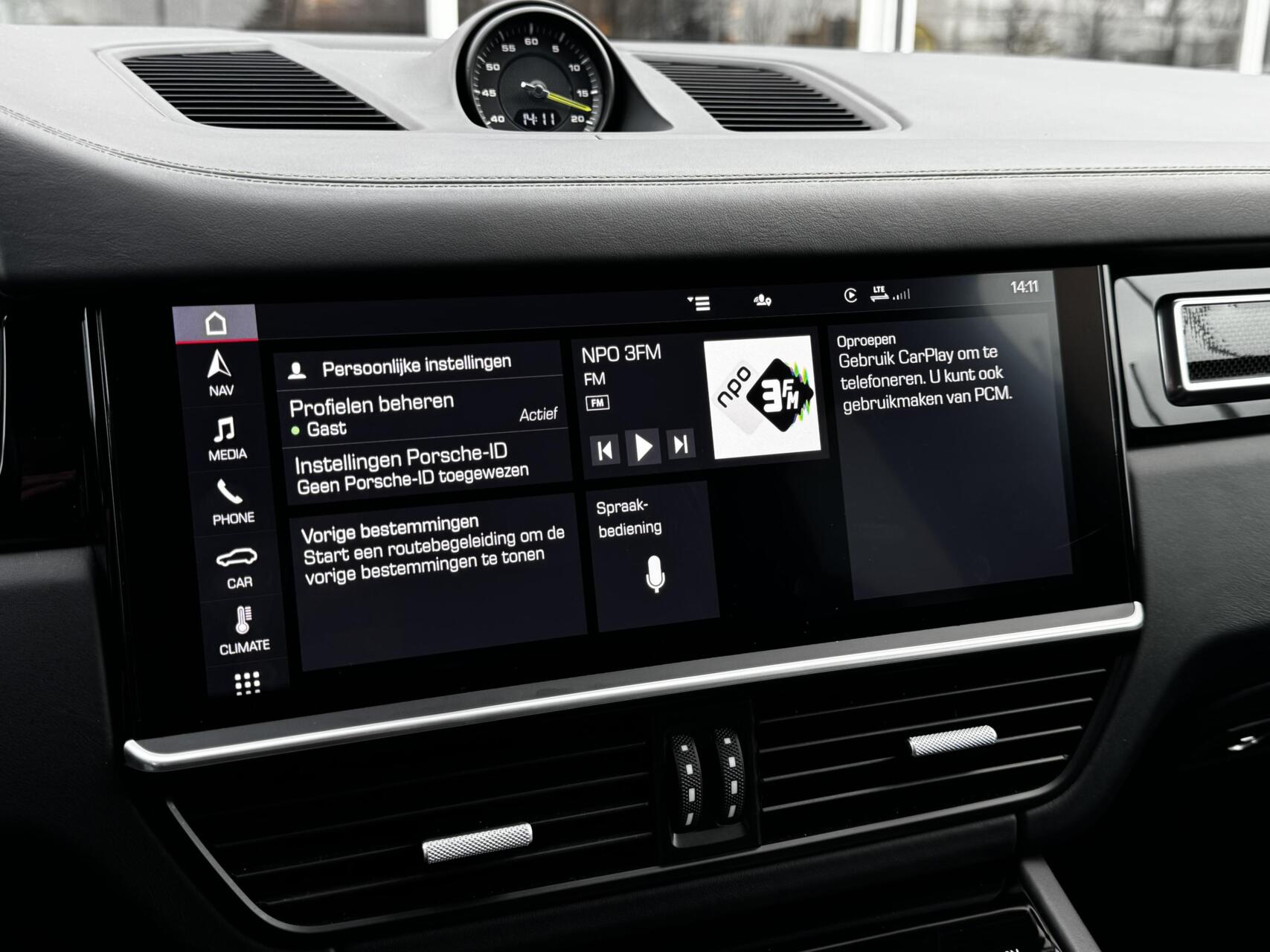 Foto van Porsche Cayenne E-hybrid