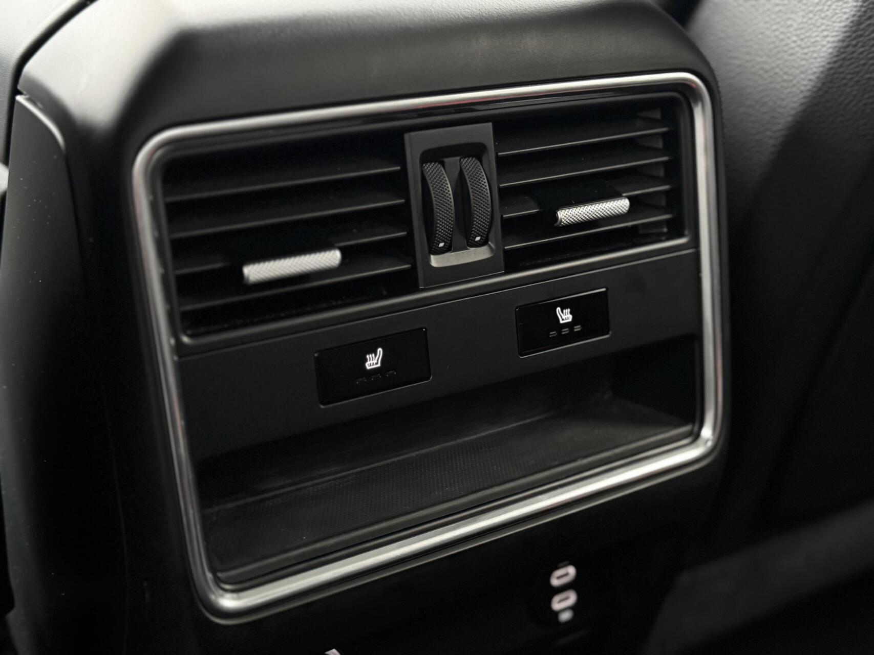 Foto van Porsche Cayenne E-hybrid