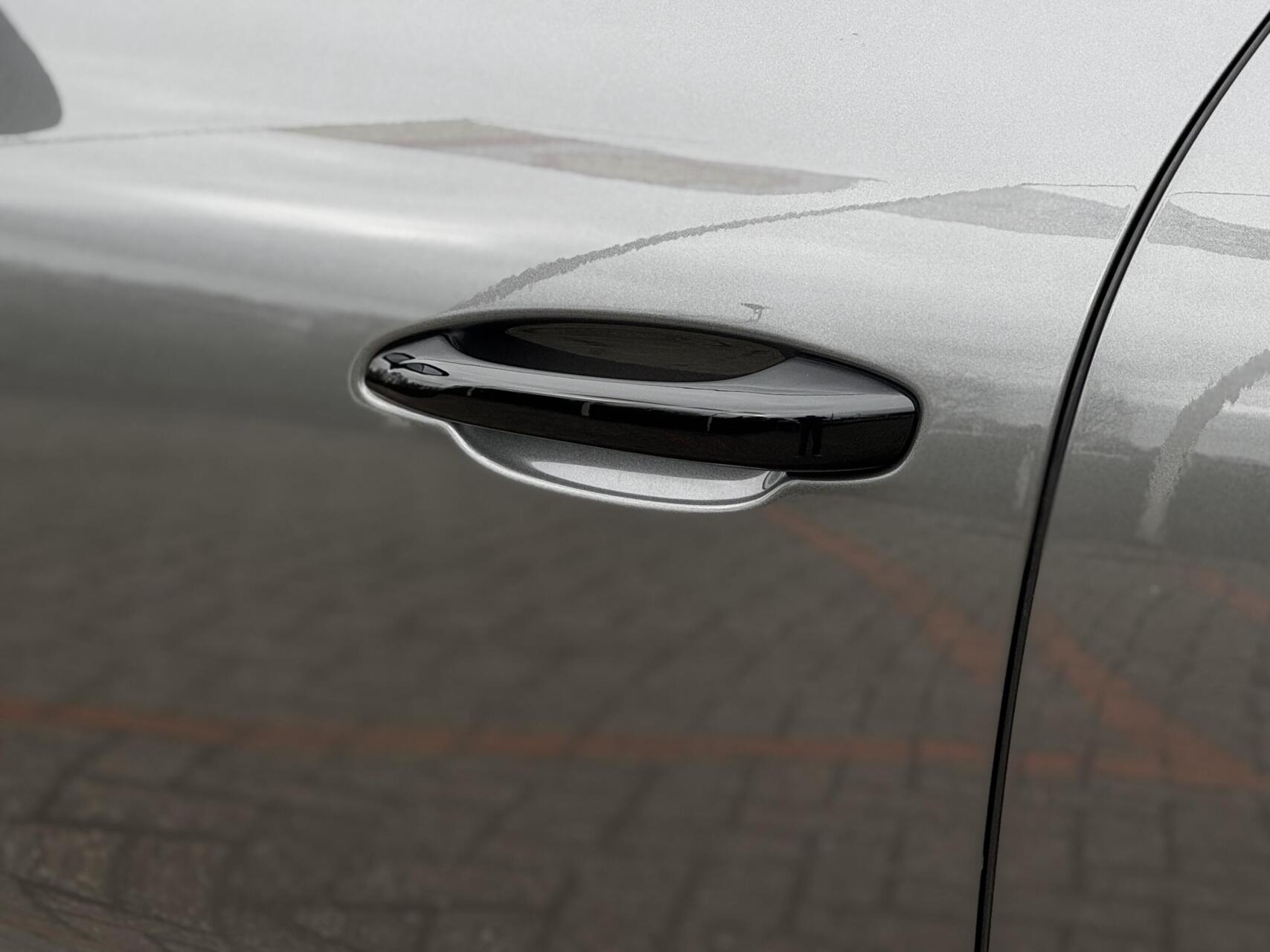 Foto van Porsche Cayenne E-hybrid