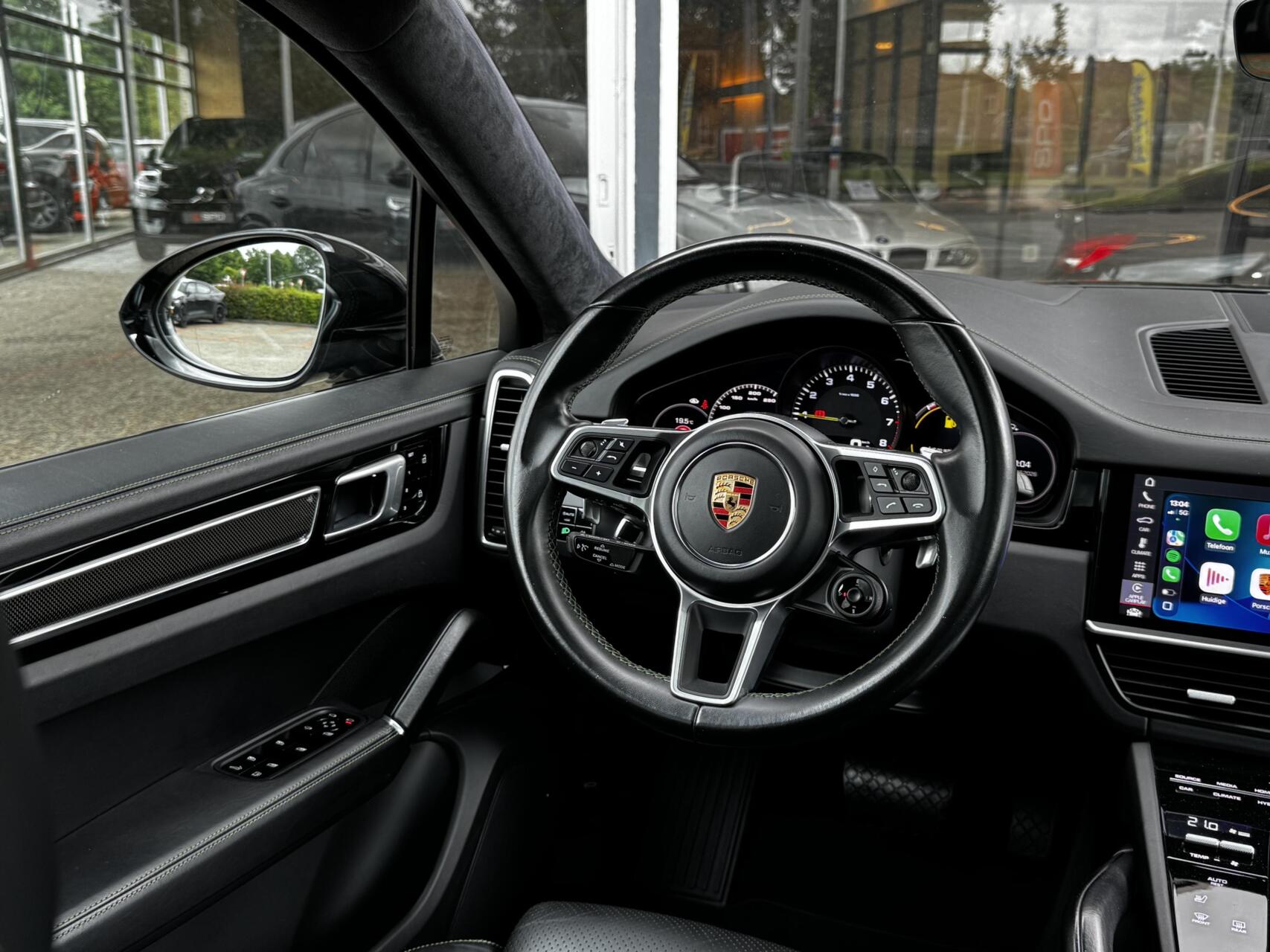 Foto van Porsche Cayenne E-hybrid