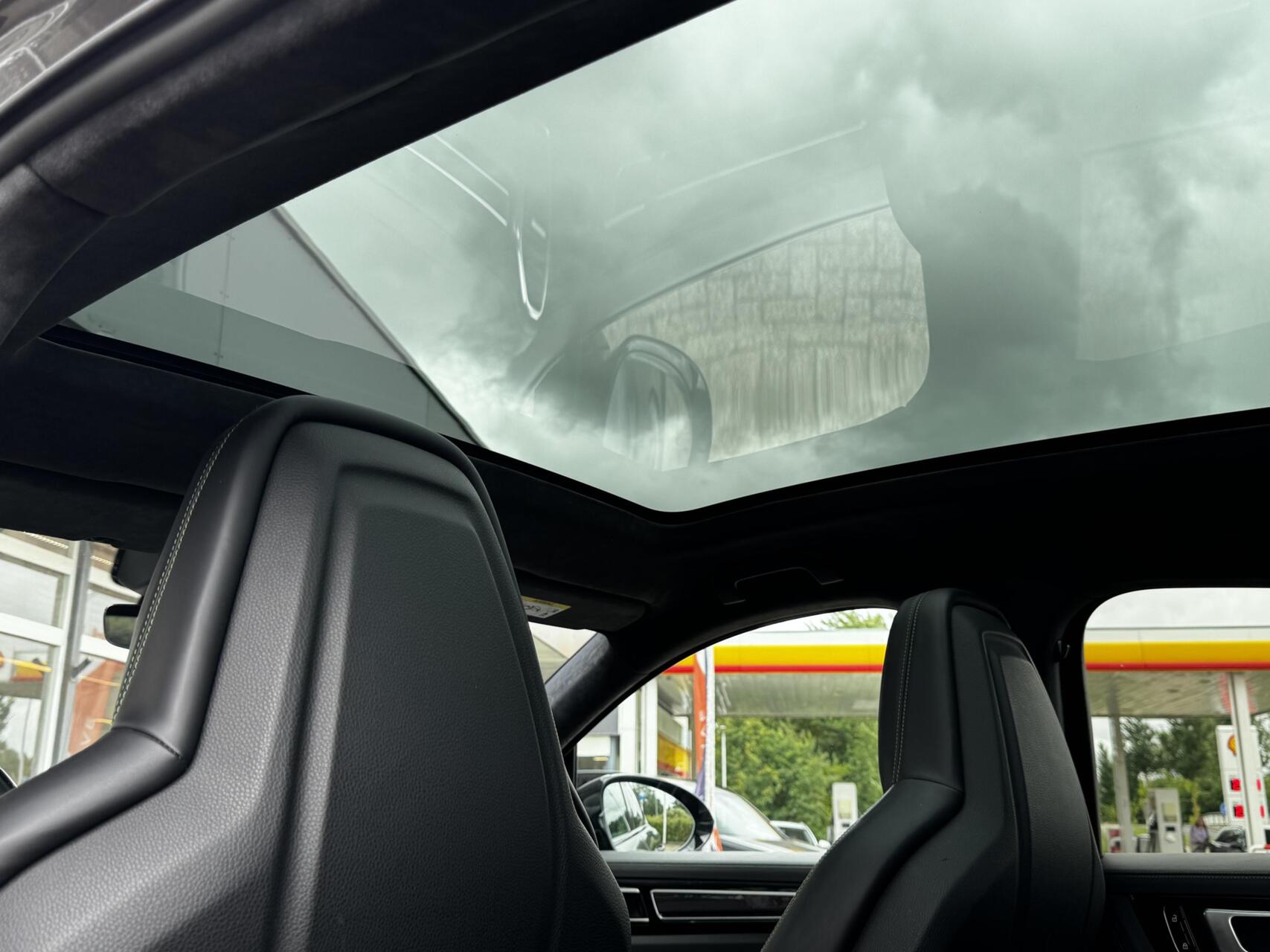 Foto van Porsche Cayenne E-hybrid