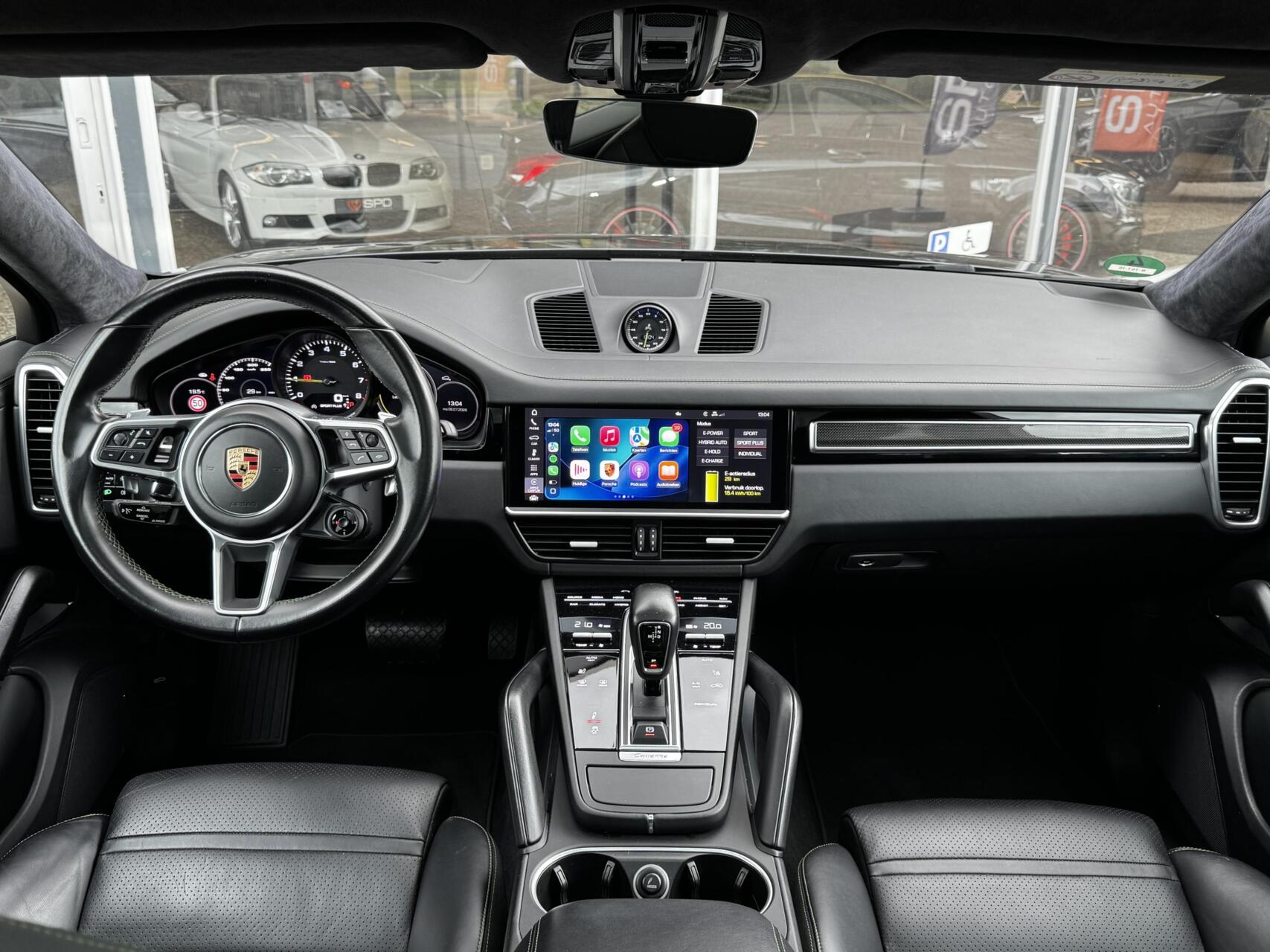 Foto van Porsche Cayenne E-hybrid