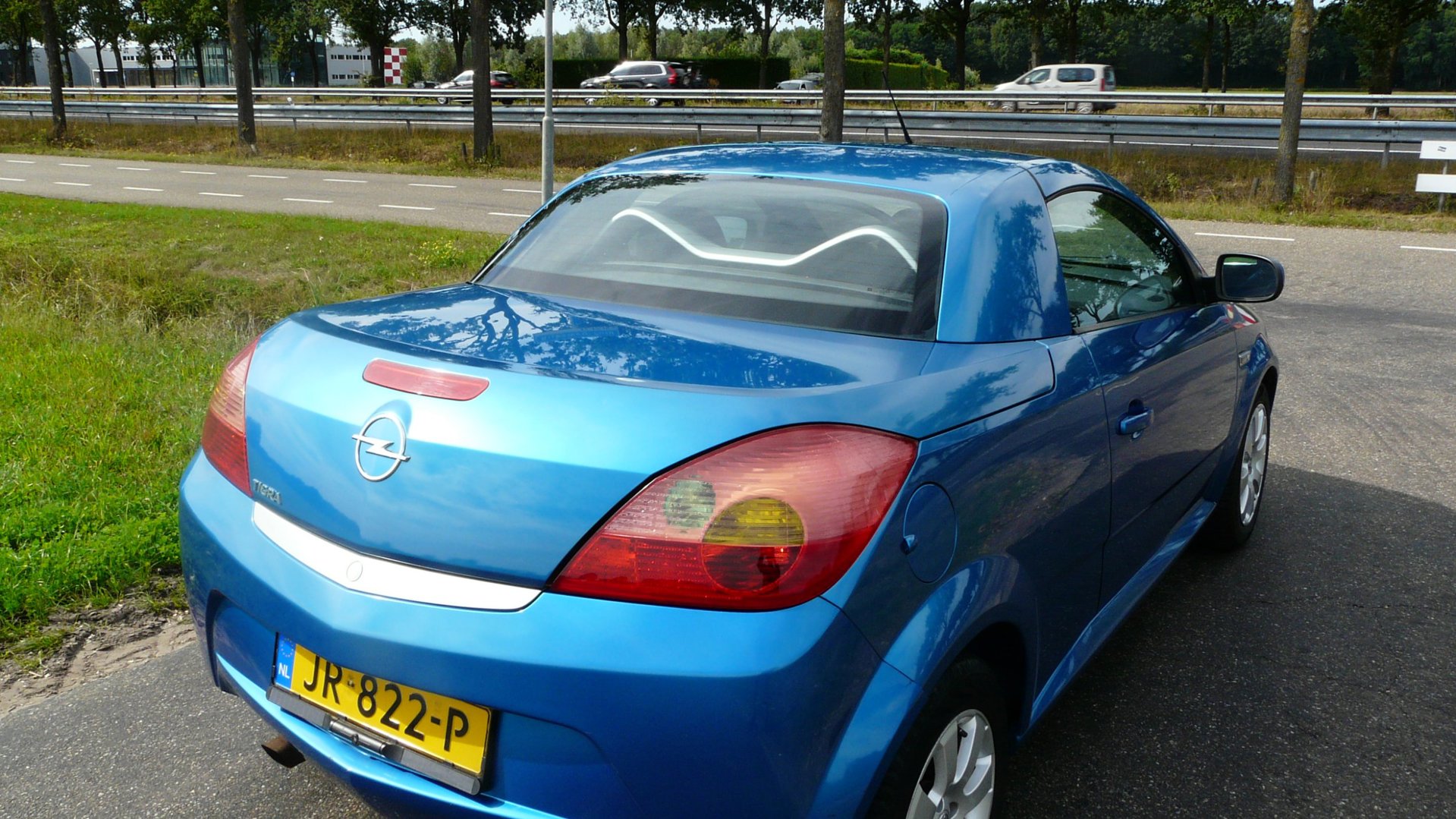Foto van Opel Tigra