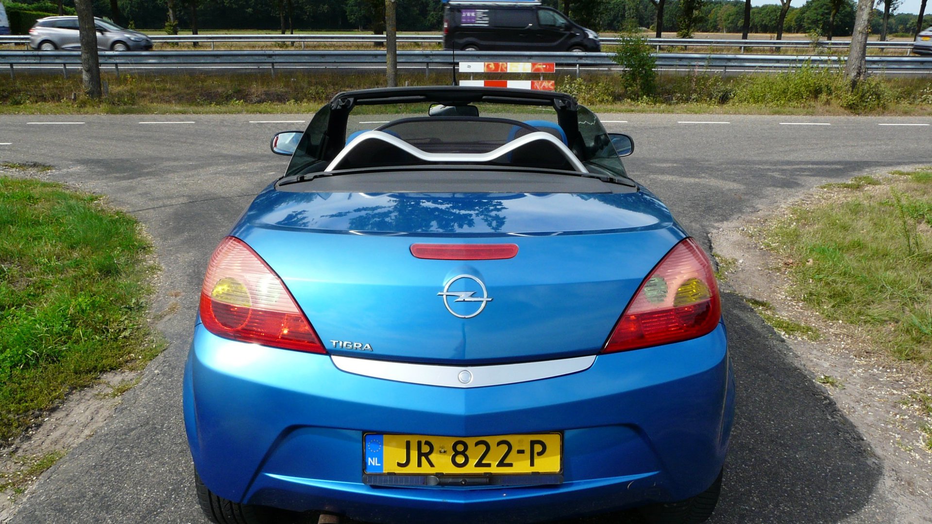 Foto van Opel Tigra