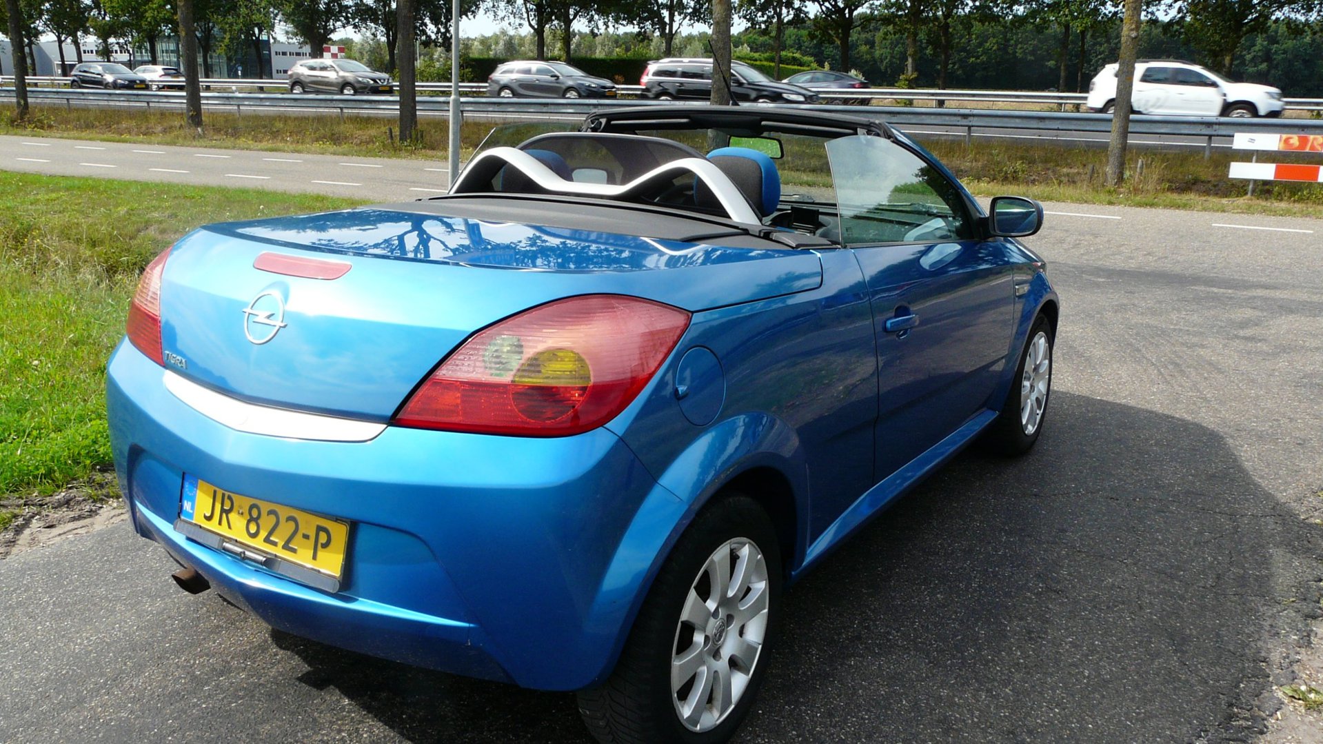 Foto van Opel Tigra