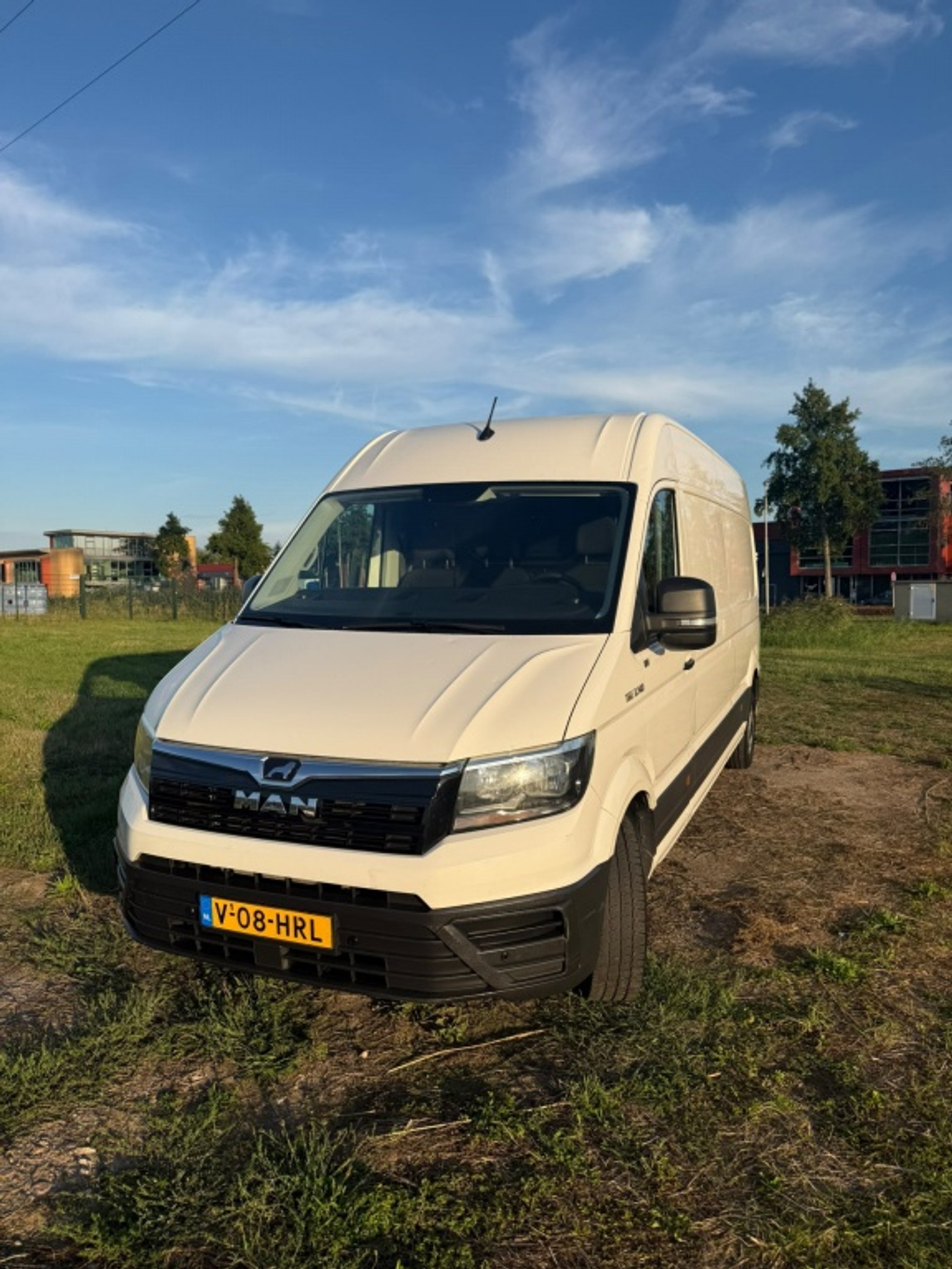 Man Tge 35 2.0 Lang Hoog 2022 - voorkant
