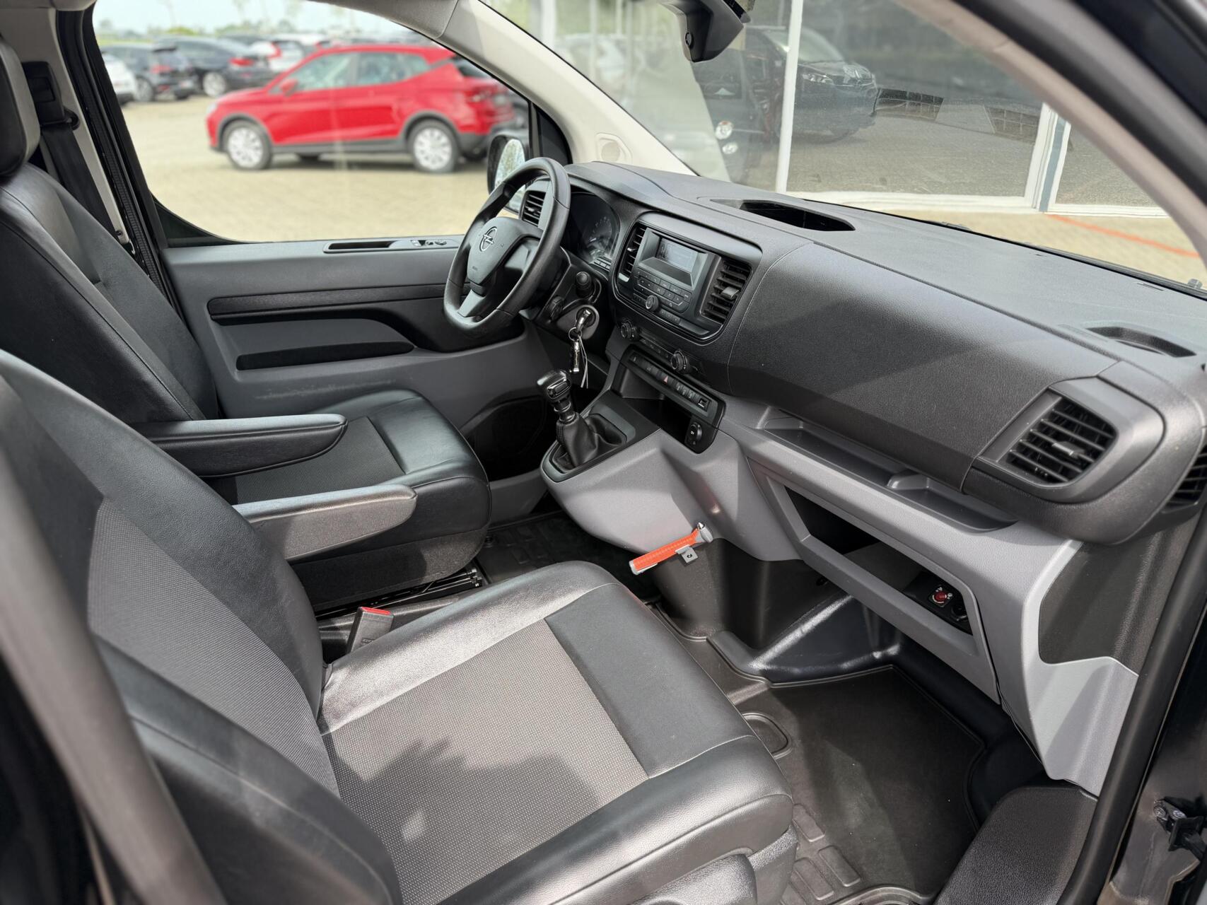Foto van Opel Vivaro