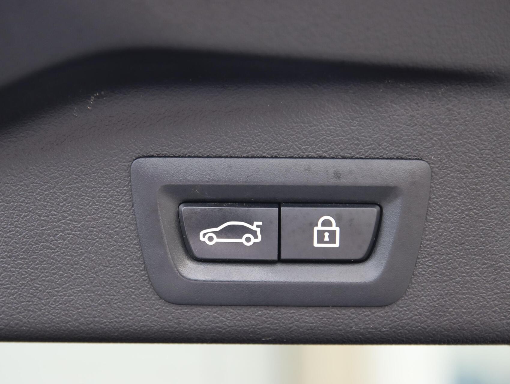 Foto van BMW X5 Xdrive45e