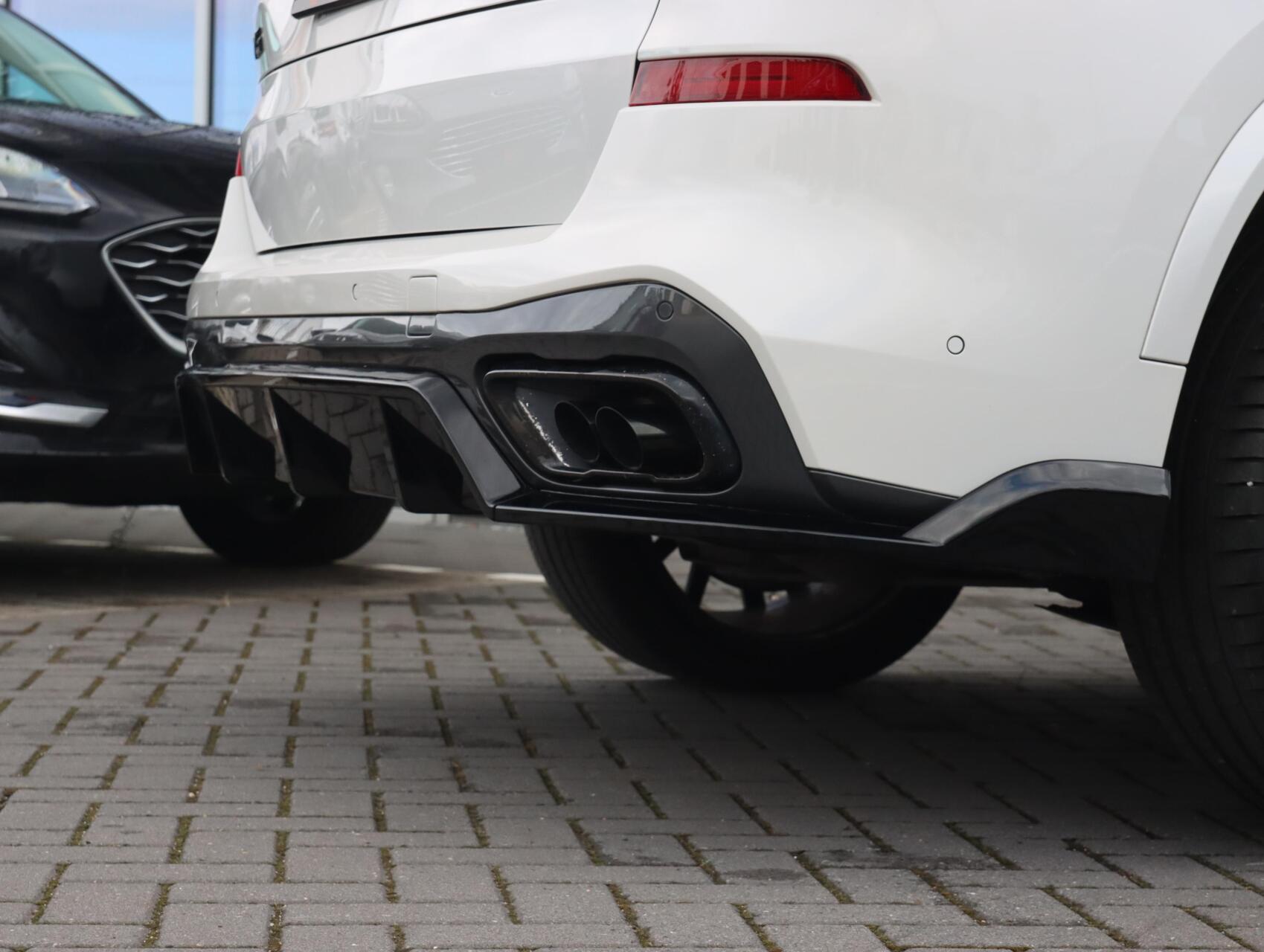 Foto van BMW X5 Xdrive45e
