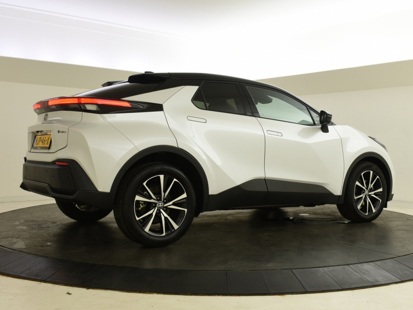 Foto van Toyota Toyota C-hr