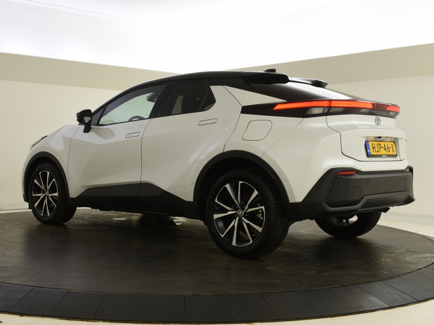 Foto van Toyota Toyota C-hr