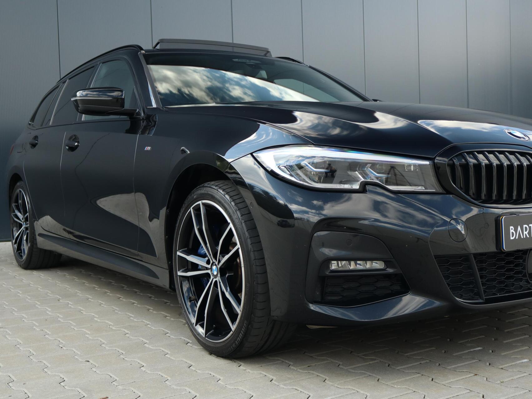 Foto van BMW 330e