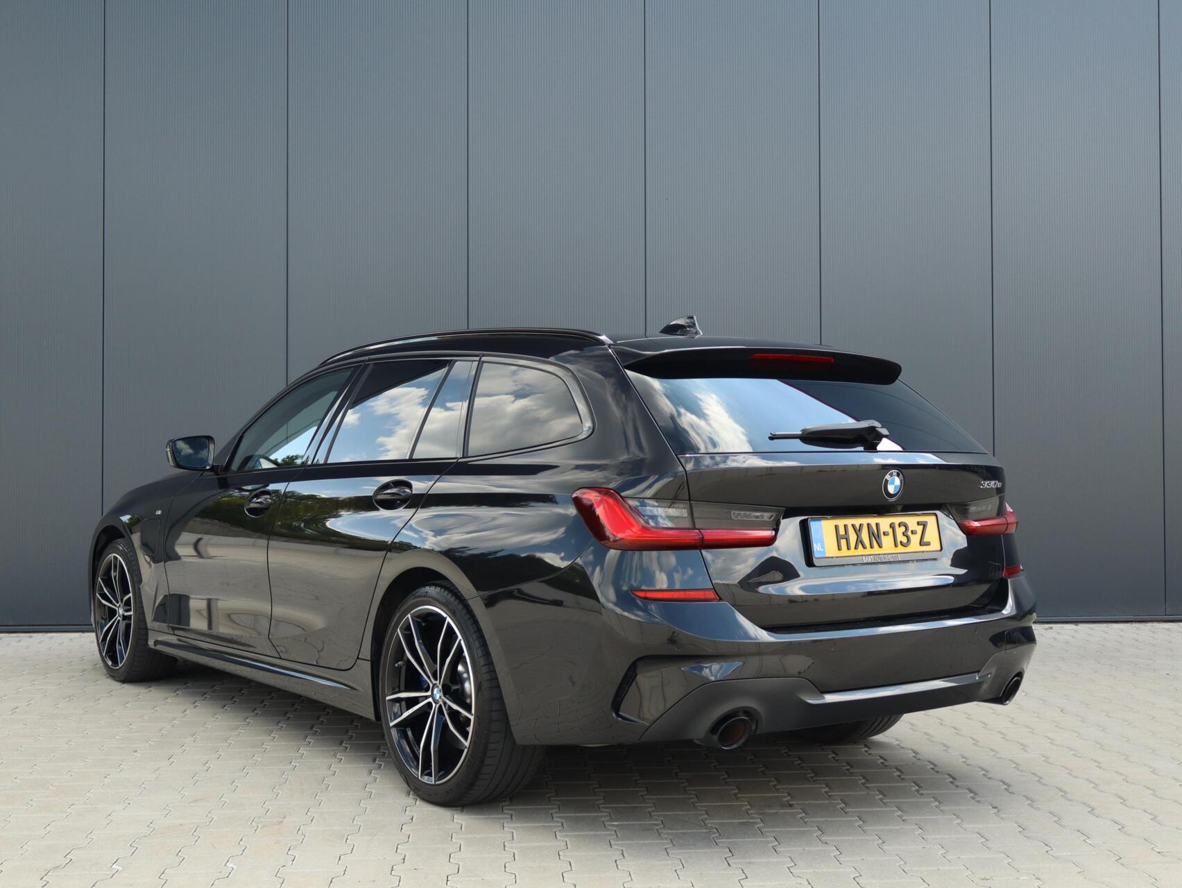 Foto van BMW 330e