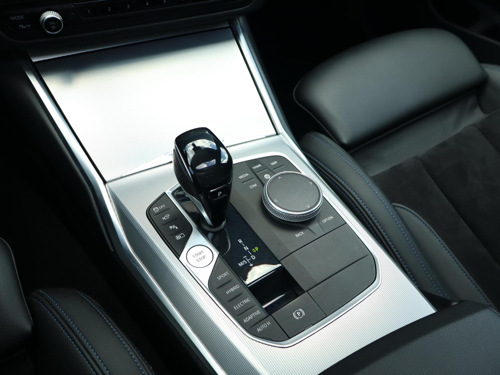 Foto van BMW 330e