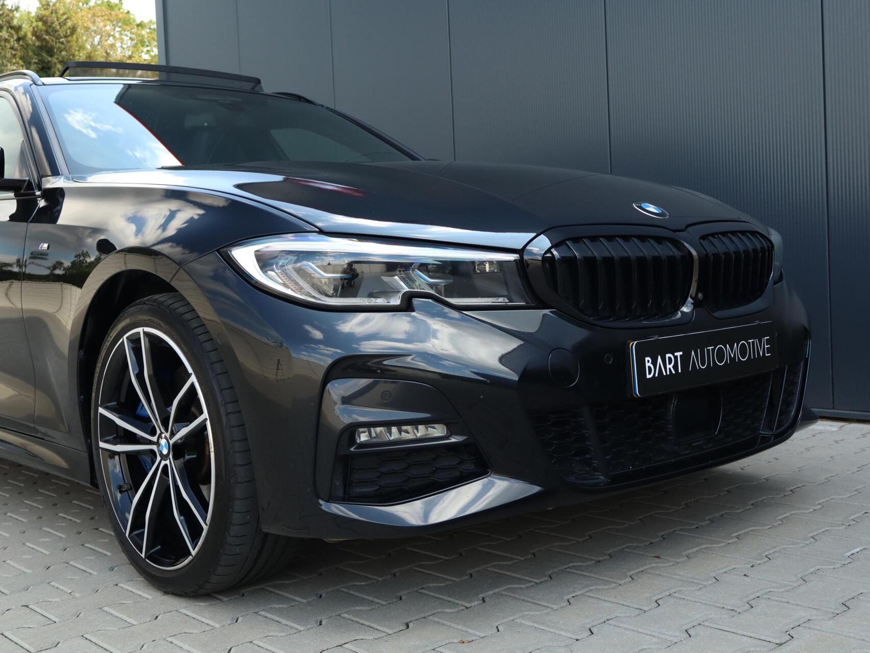 Foto van BMW 330e