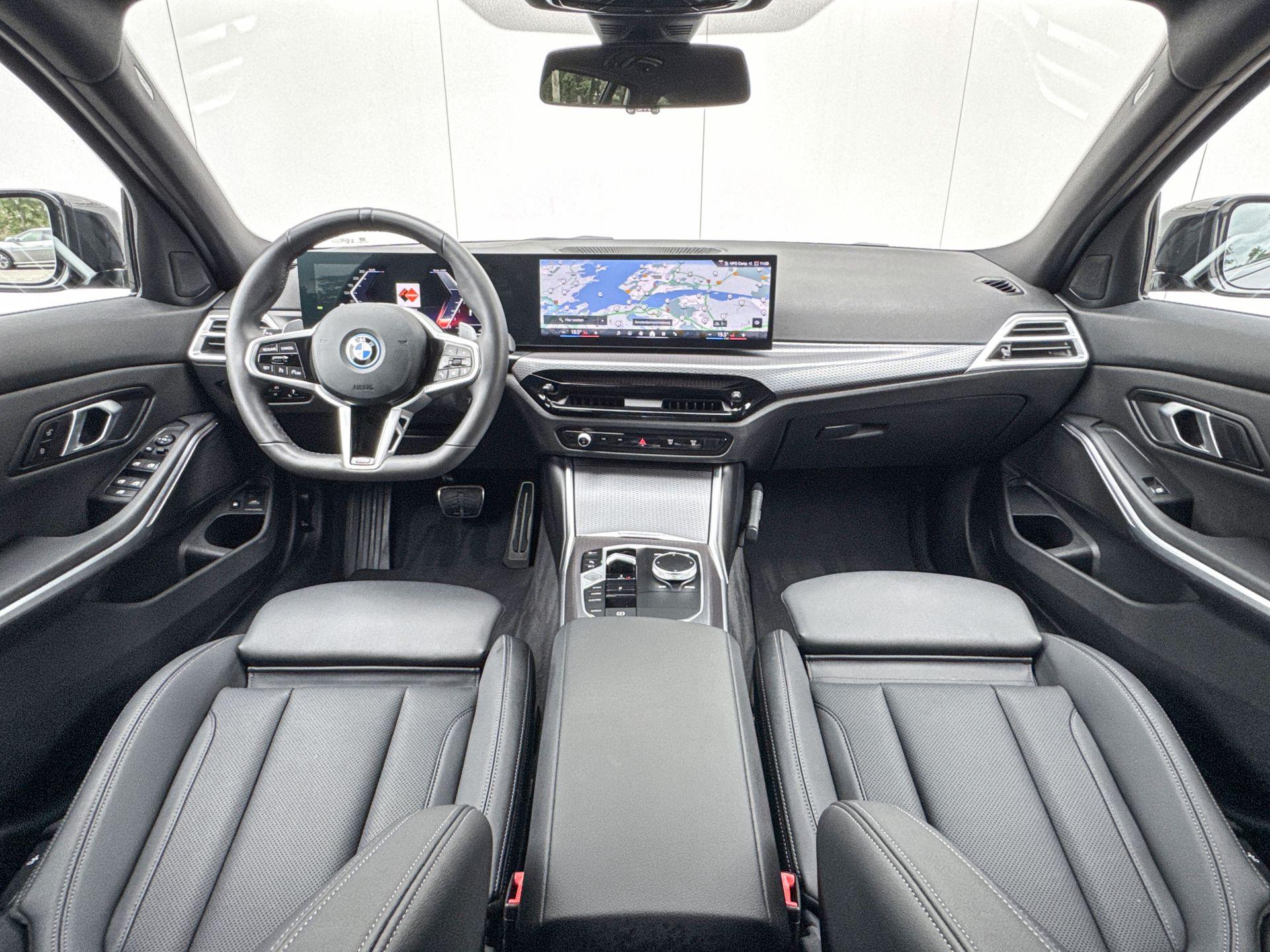 Foto van BMW 330e