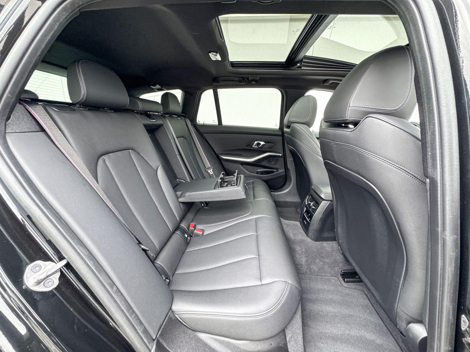 Foto van BMW 330e
