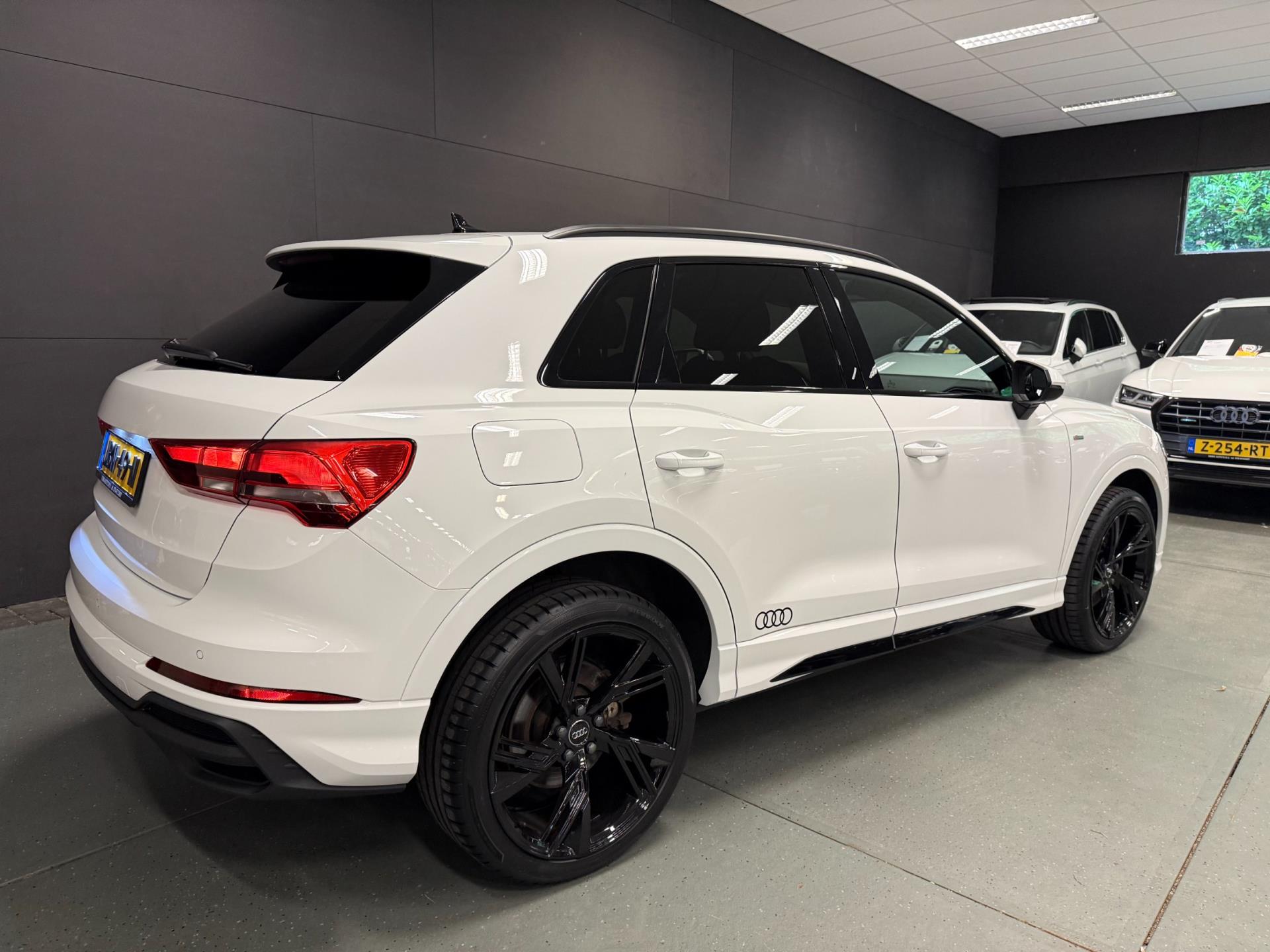 Foto van Audi Q3 E-tron
