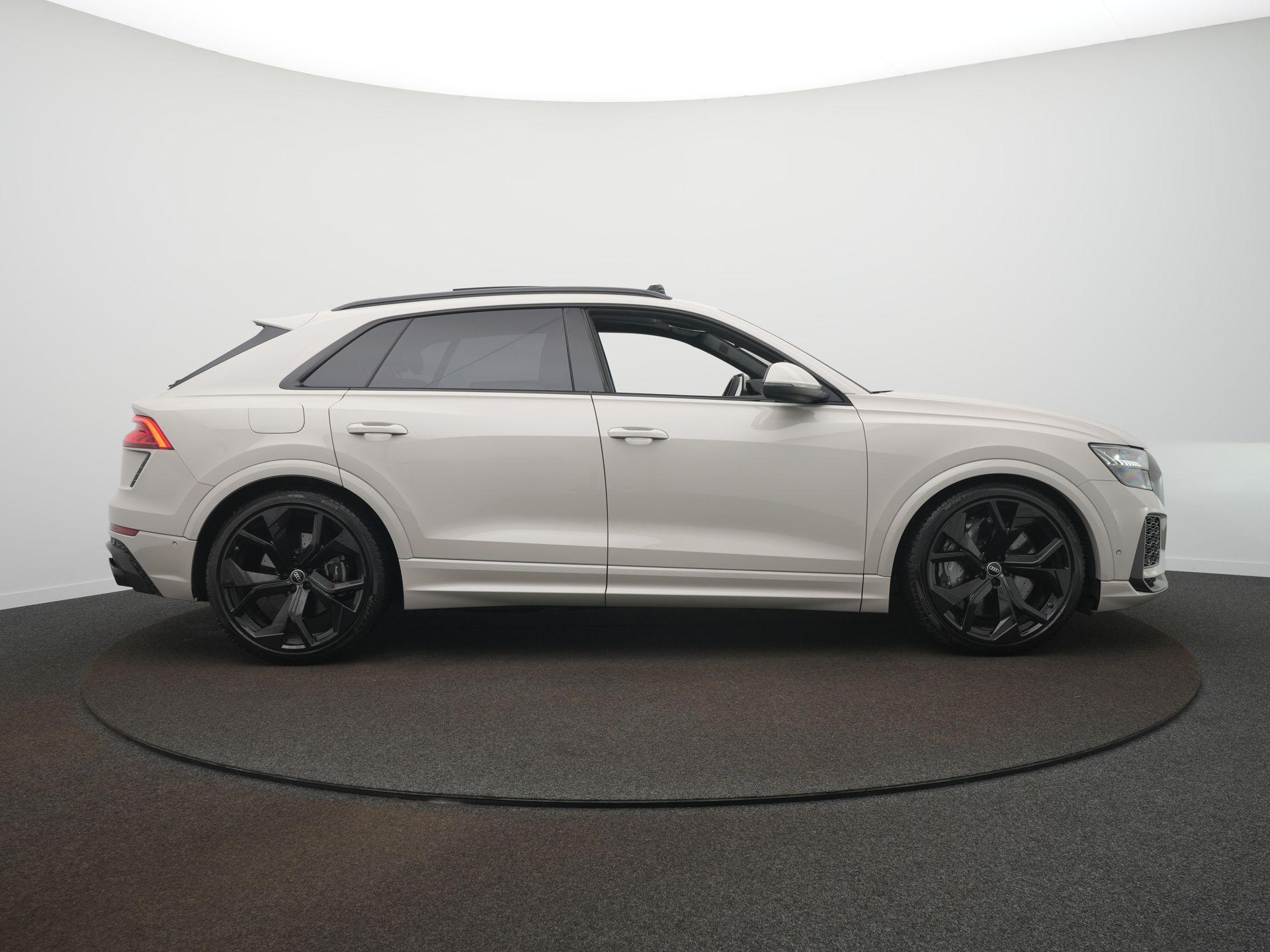 Foto van Audi Q8
