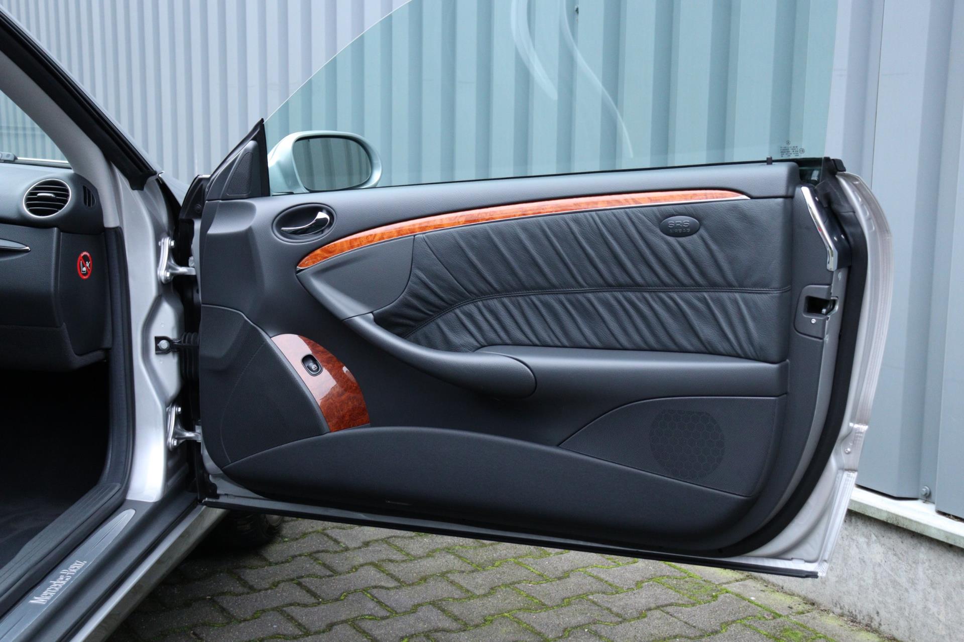 Foto van Mercedes-Benz CLK 200 Kompressor