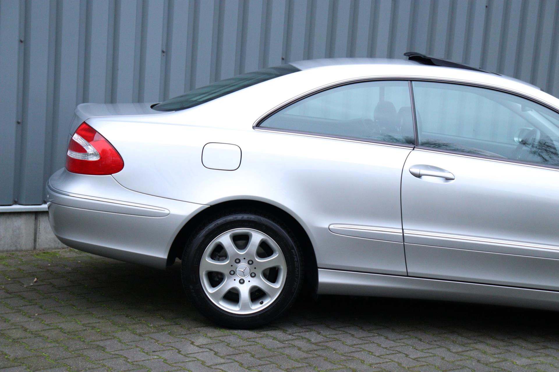 Foto van Mercedes-Benz CLK 200 Kompressor